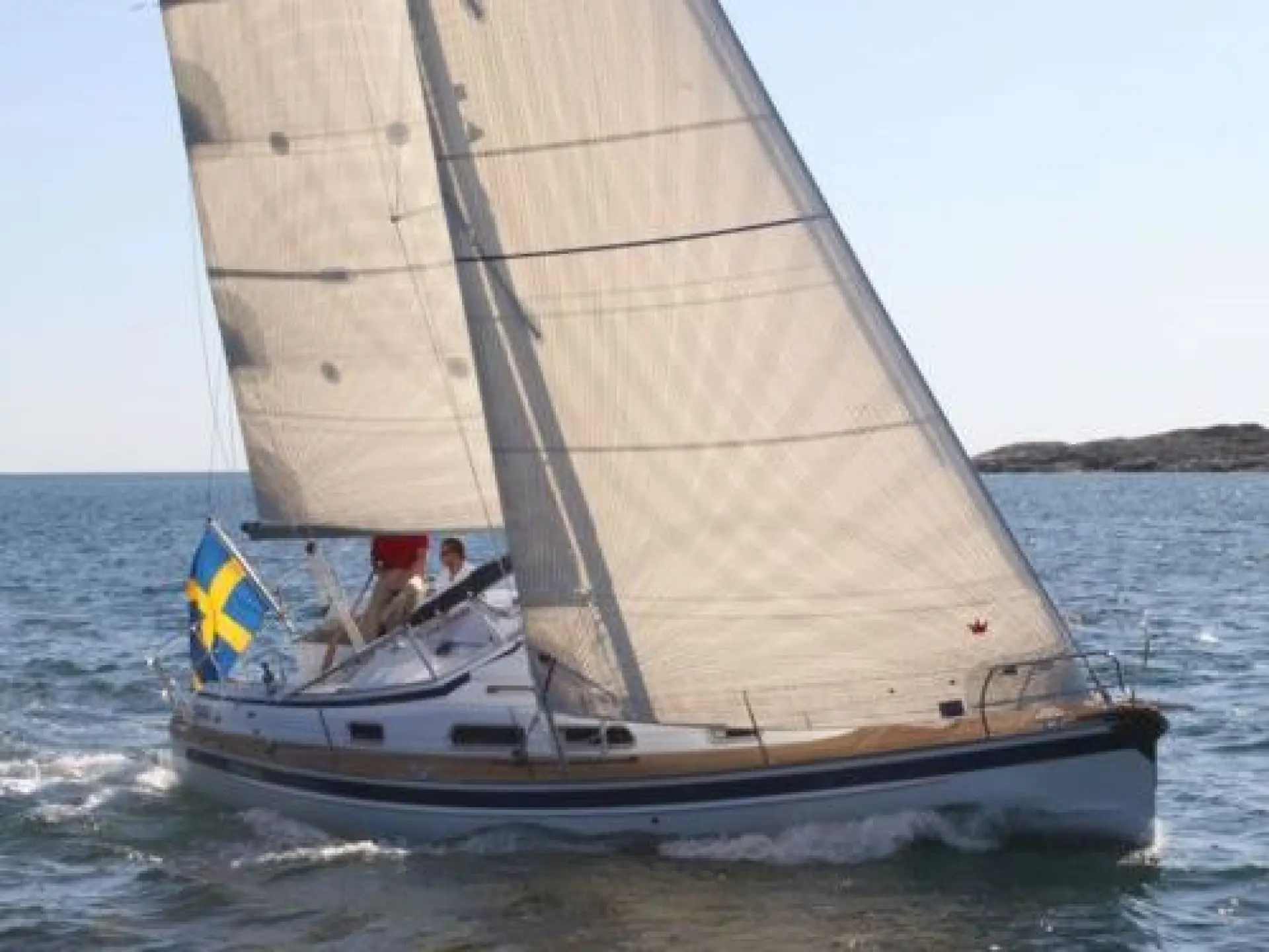 Hallberg Rassy 310 — 4/18