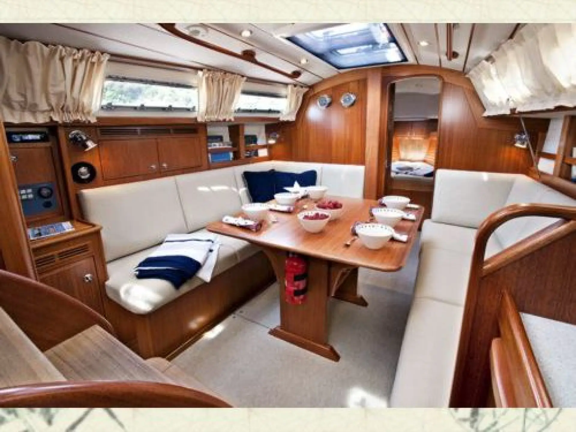 Hallberg Rassy 310 — 8/18