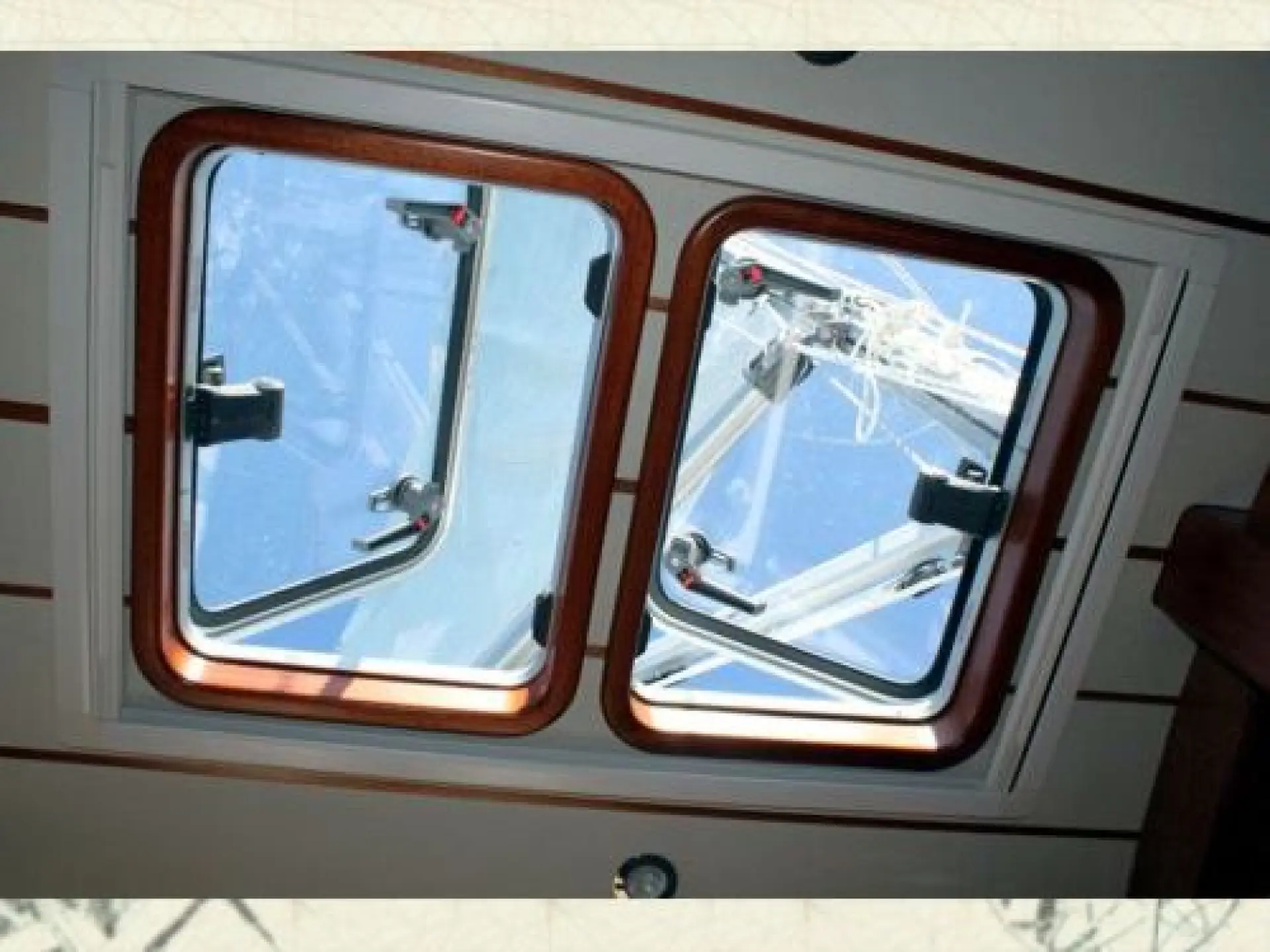 Hallberg Rassy 310 — 10/18