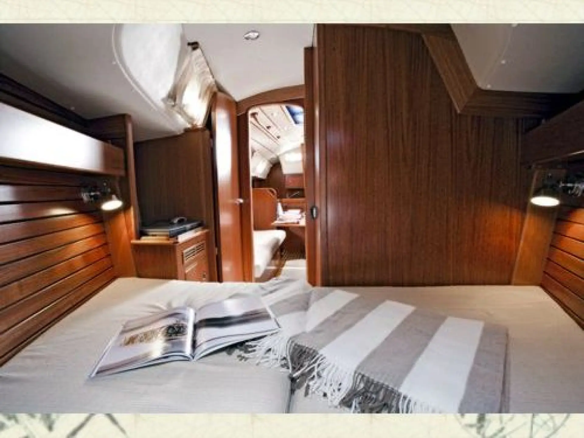 Hallberg Rassy 310 — 14/18