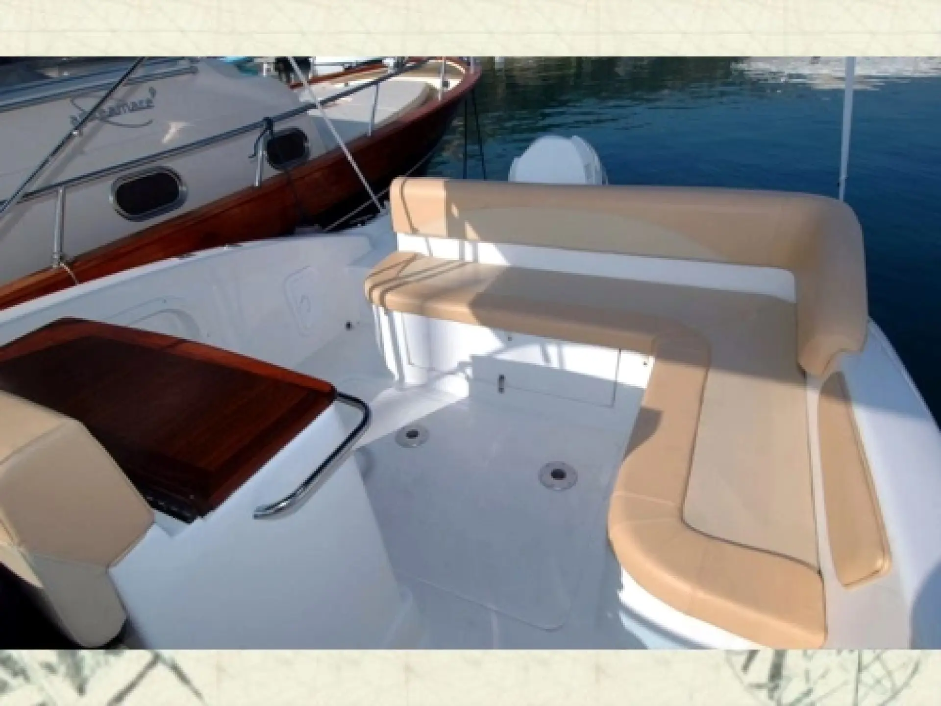 Saver 300 WA Cabin — 7/9