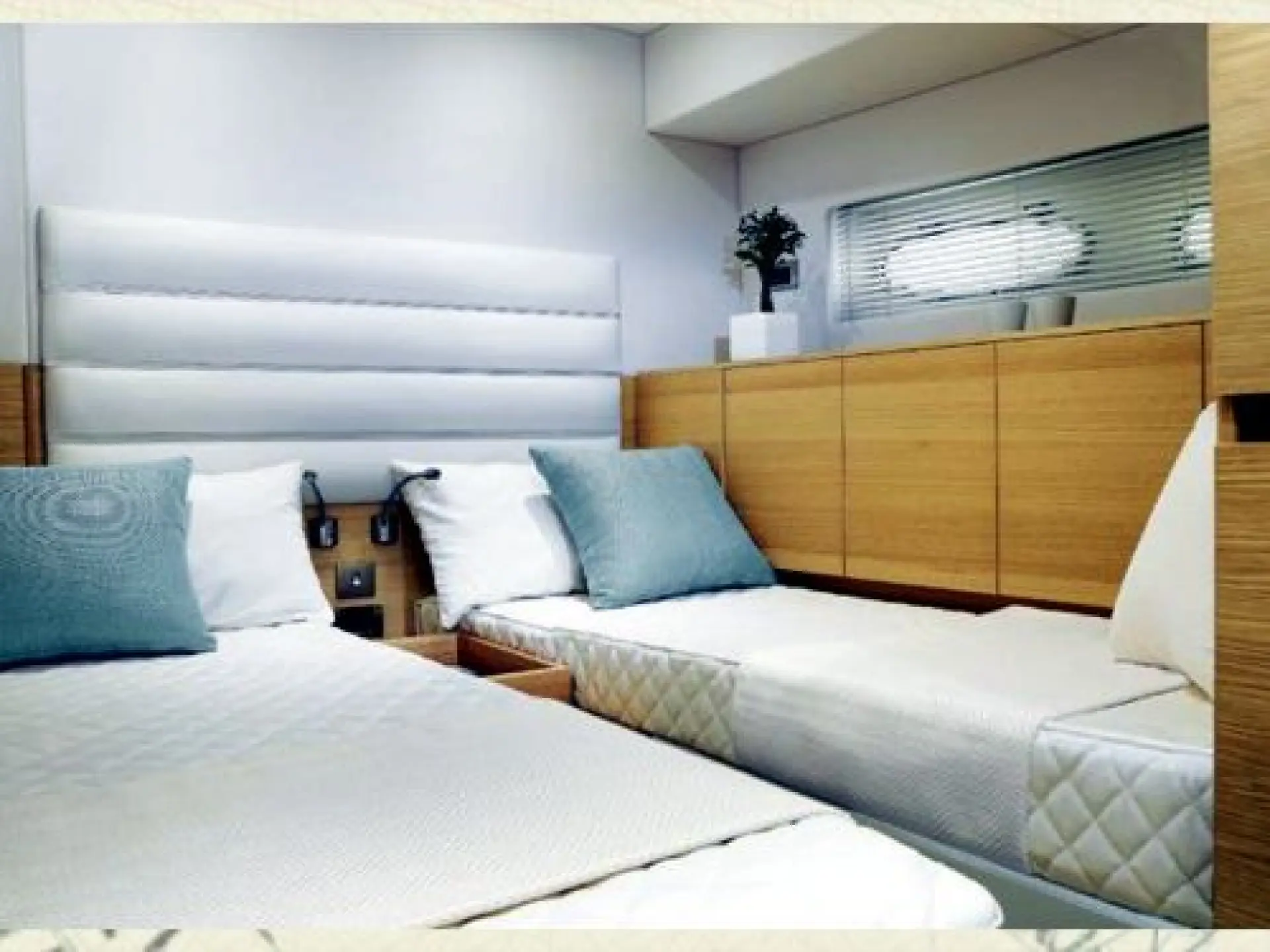 Sealine T 60 Aura — 11/15