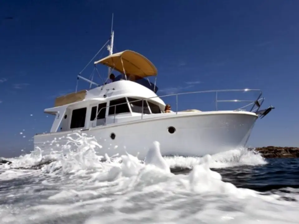 Swift Trawler 34 · 2010