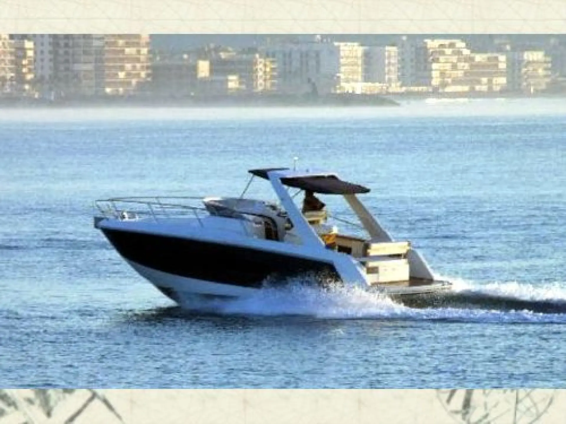 Rio 900 Day Cruiser — 8/17