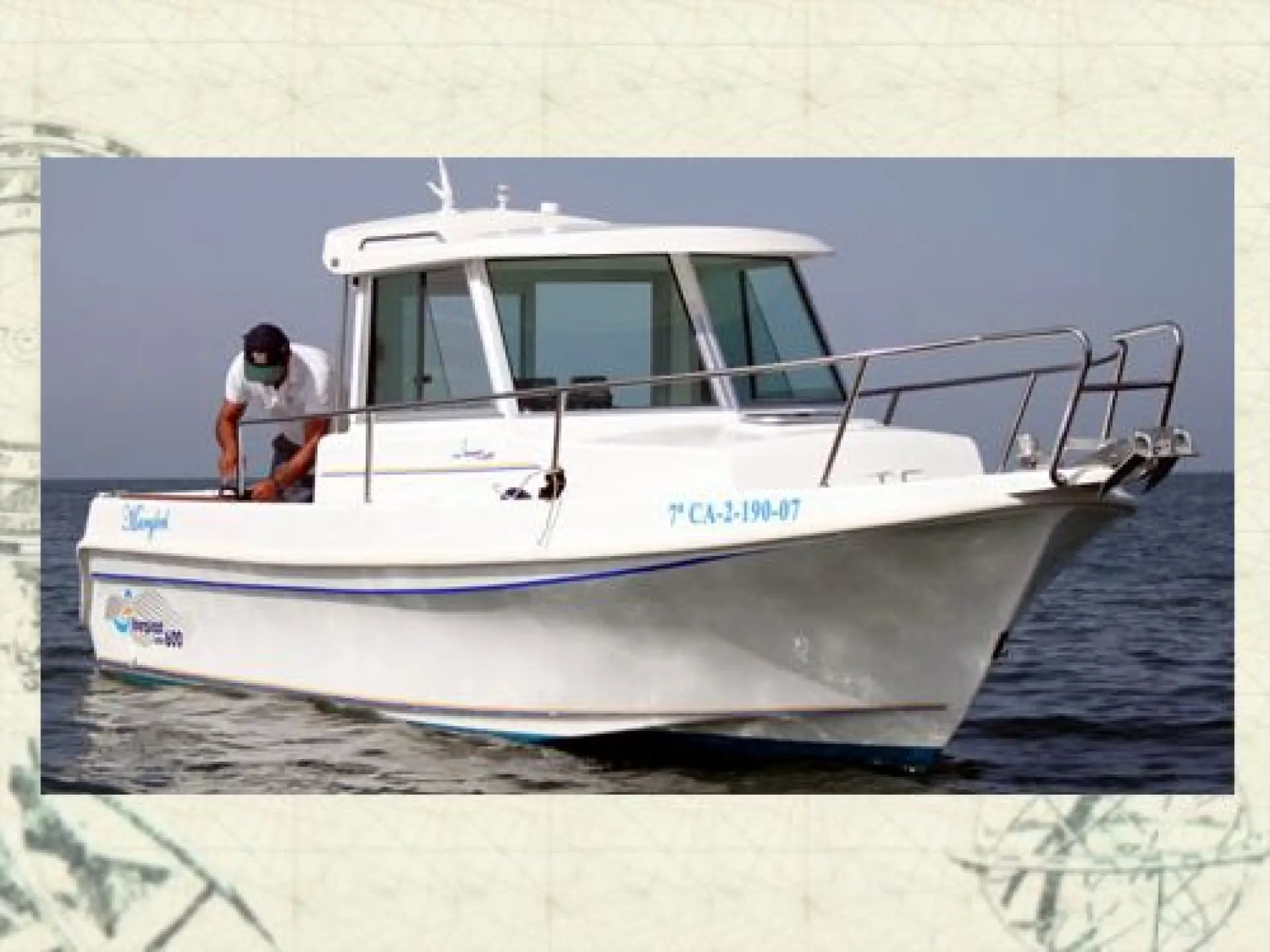 Fiberplast 600 Cabin — 2/15