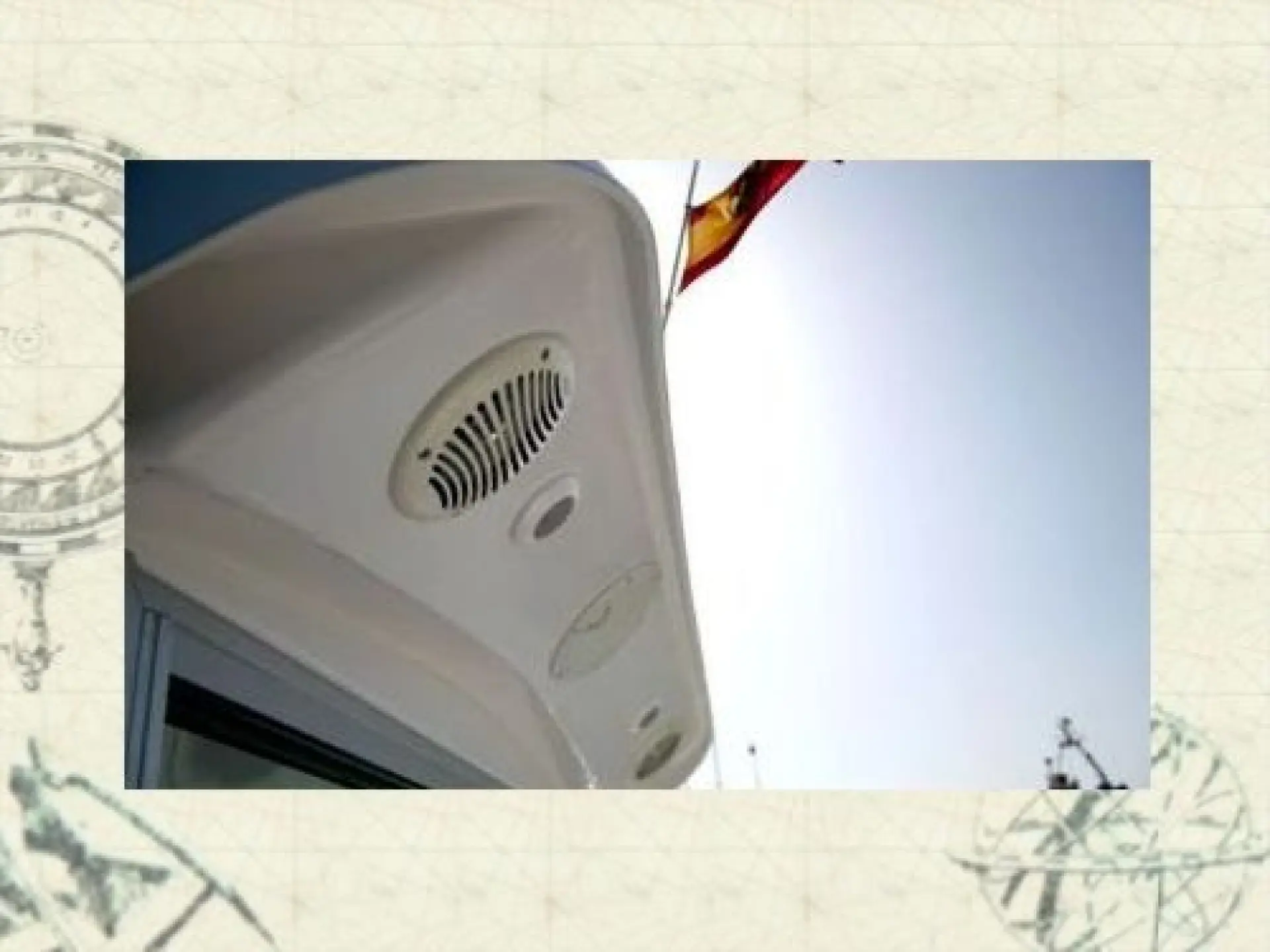 Fiberplast 600 Cabin — 14/15