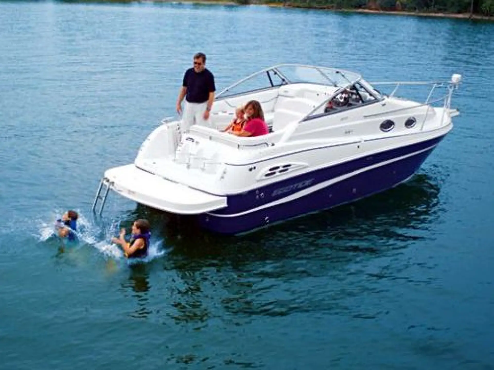 Ebbtide 2600 Mid-Cabin — 3/9
