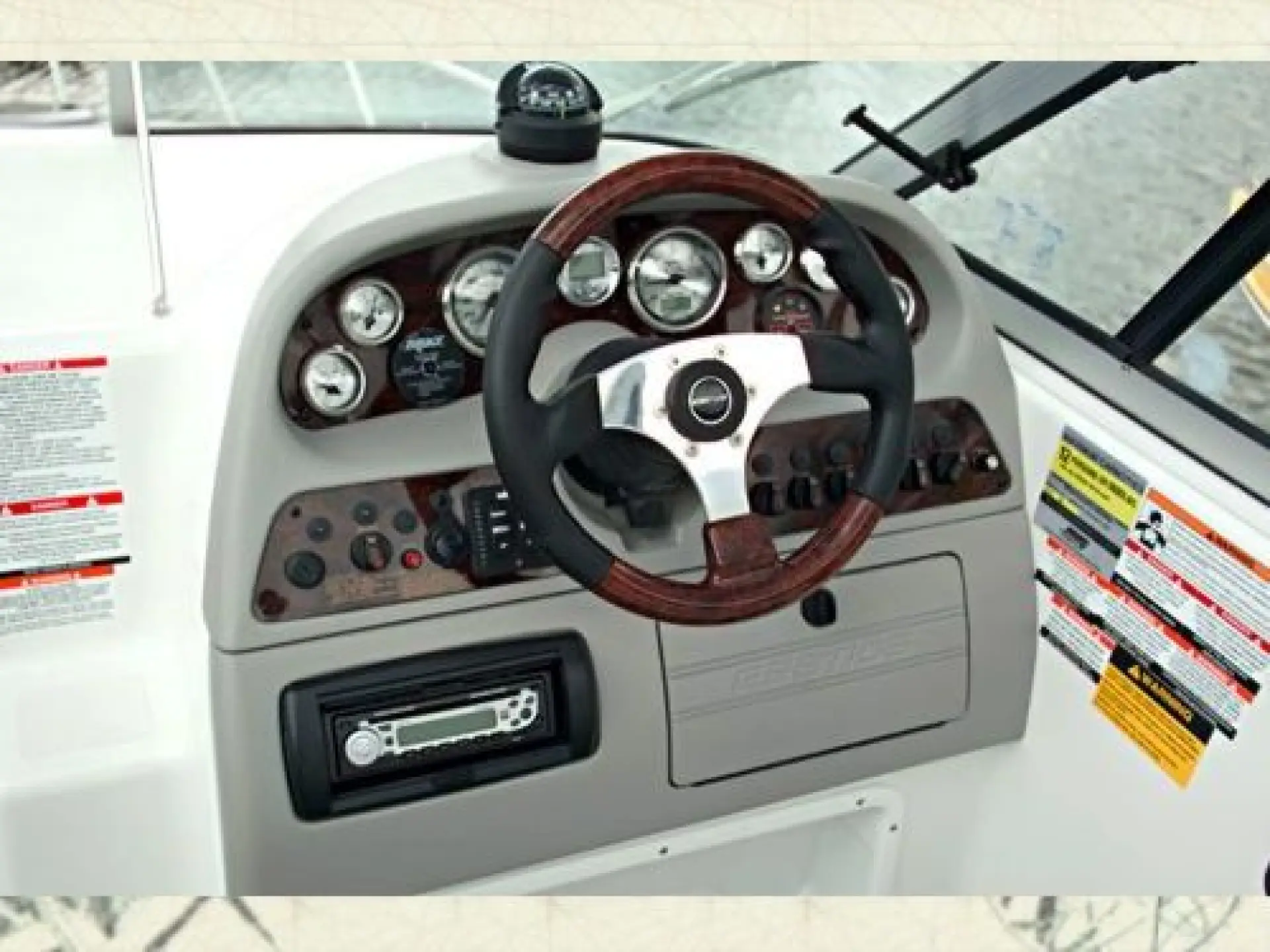 Ebbtide 2600 Mid-Cabin — 6/9