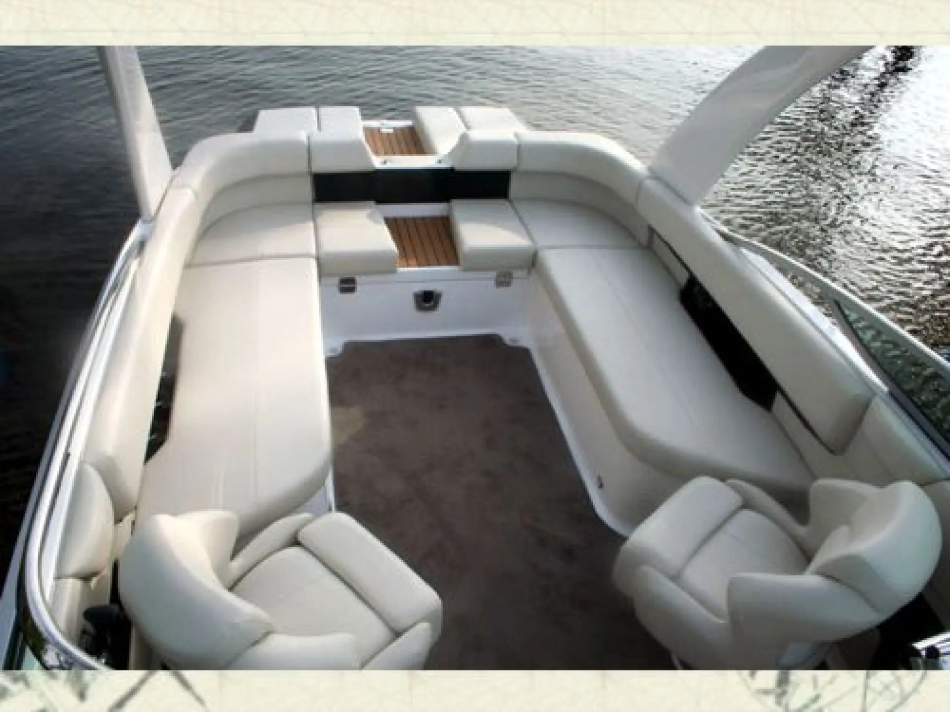 Regal 2500 Bowrider — 5/12