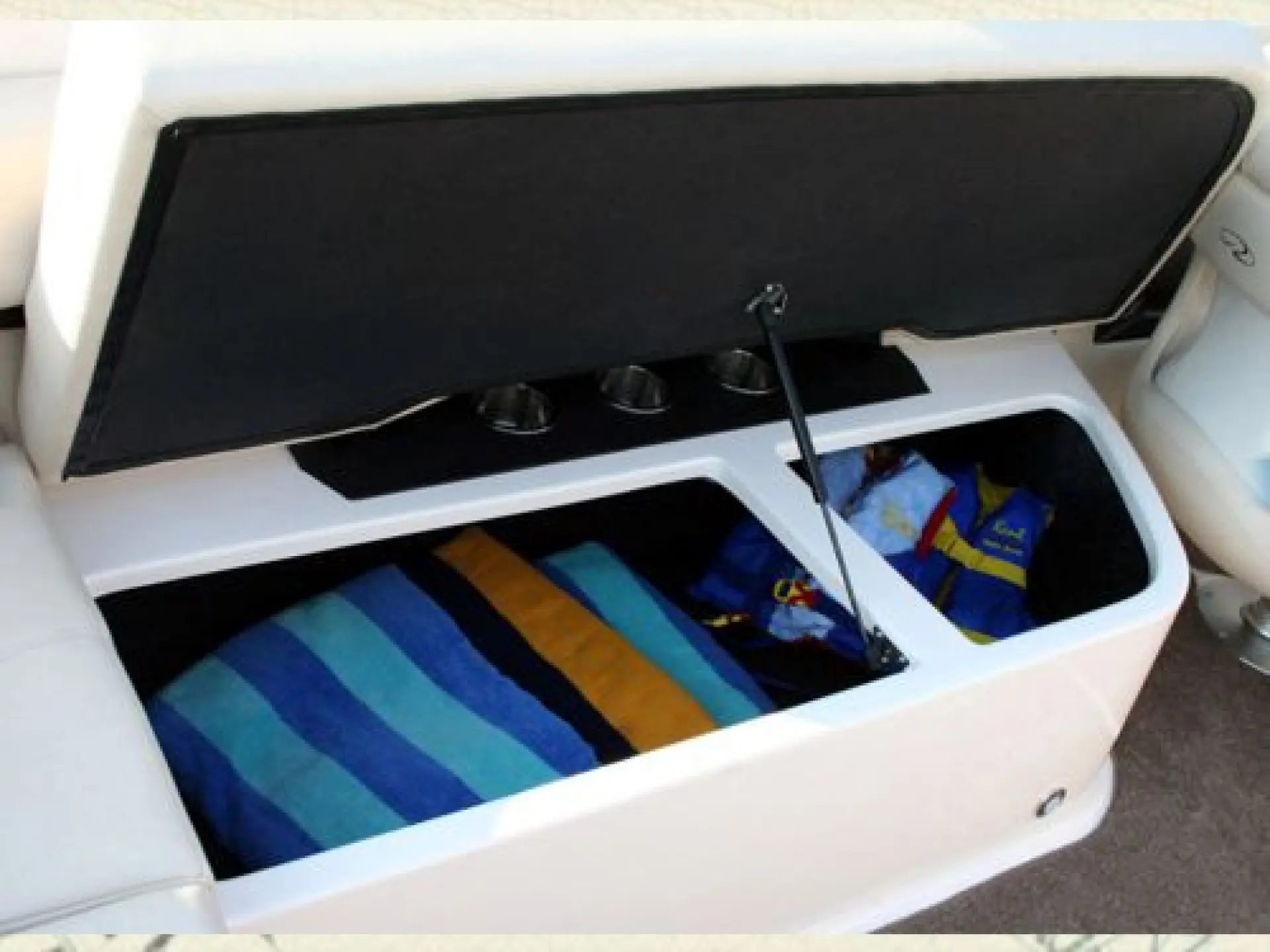 Regal 2500 Bowrider — 10/12
