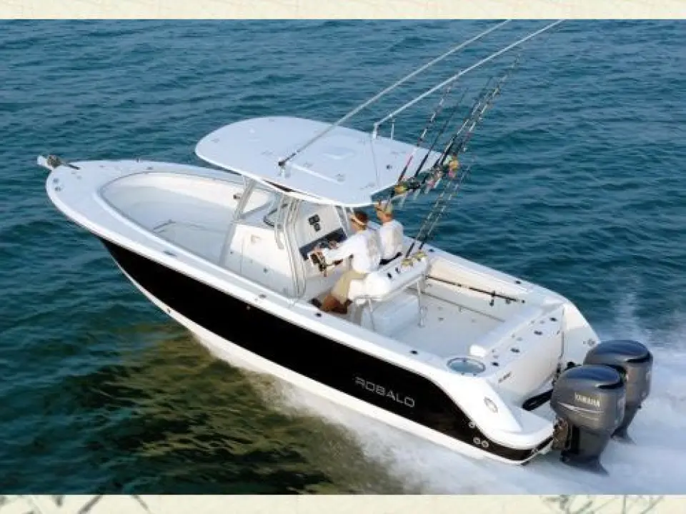 Robalo R 300 Center Console · 2008