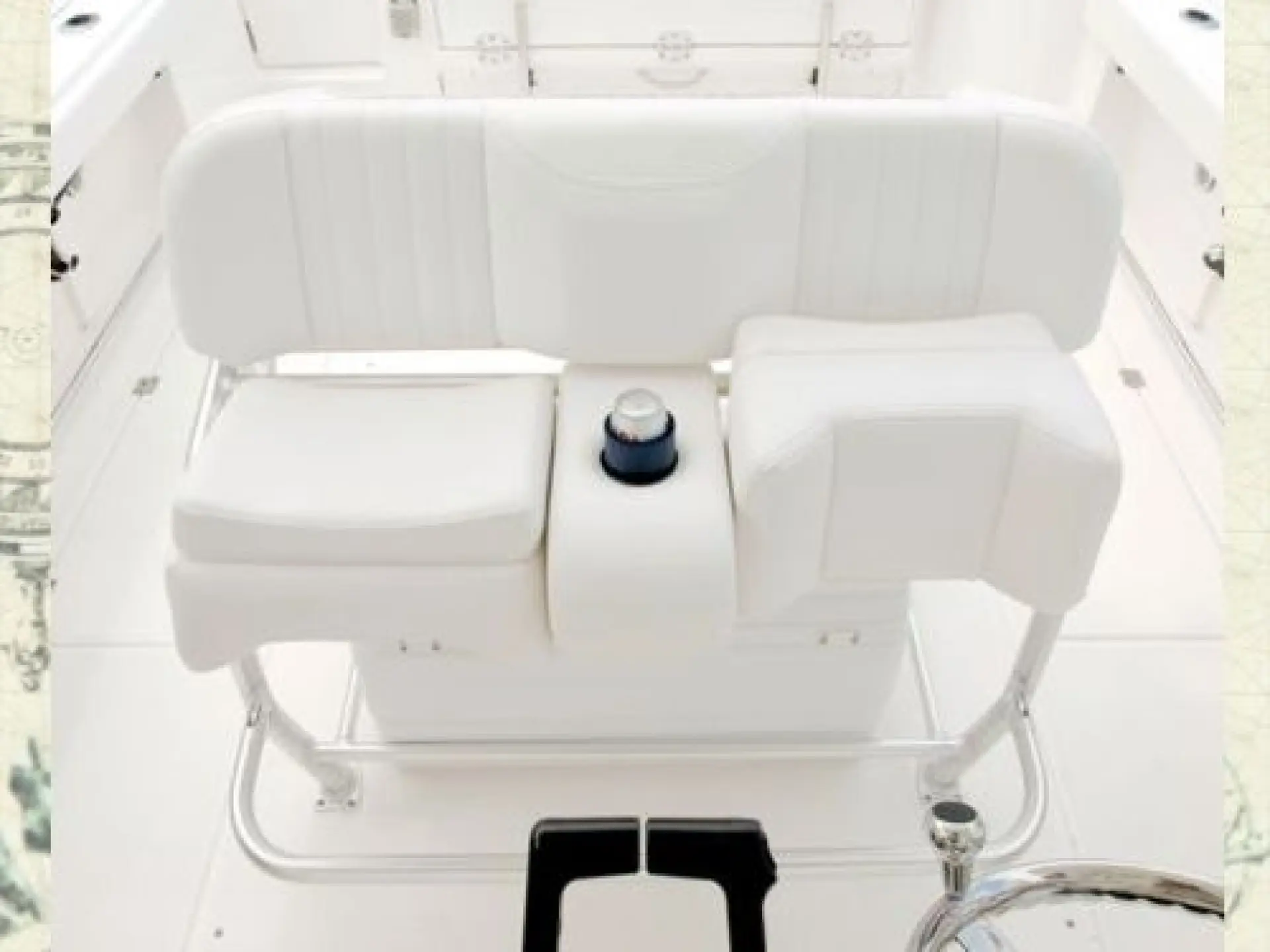 Robalo R 300 Center Console — 7/15