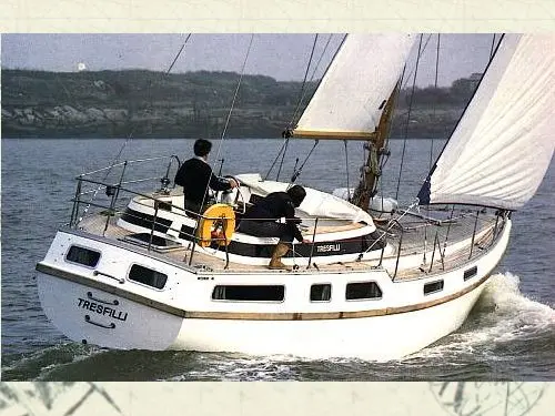 Victor 41 Centre Cockpit
