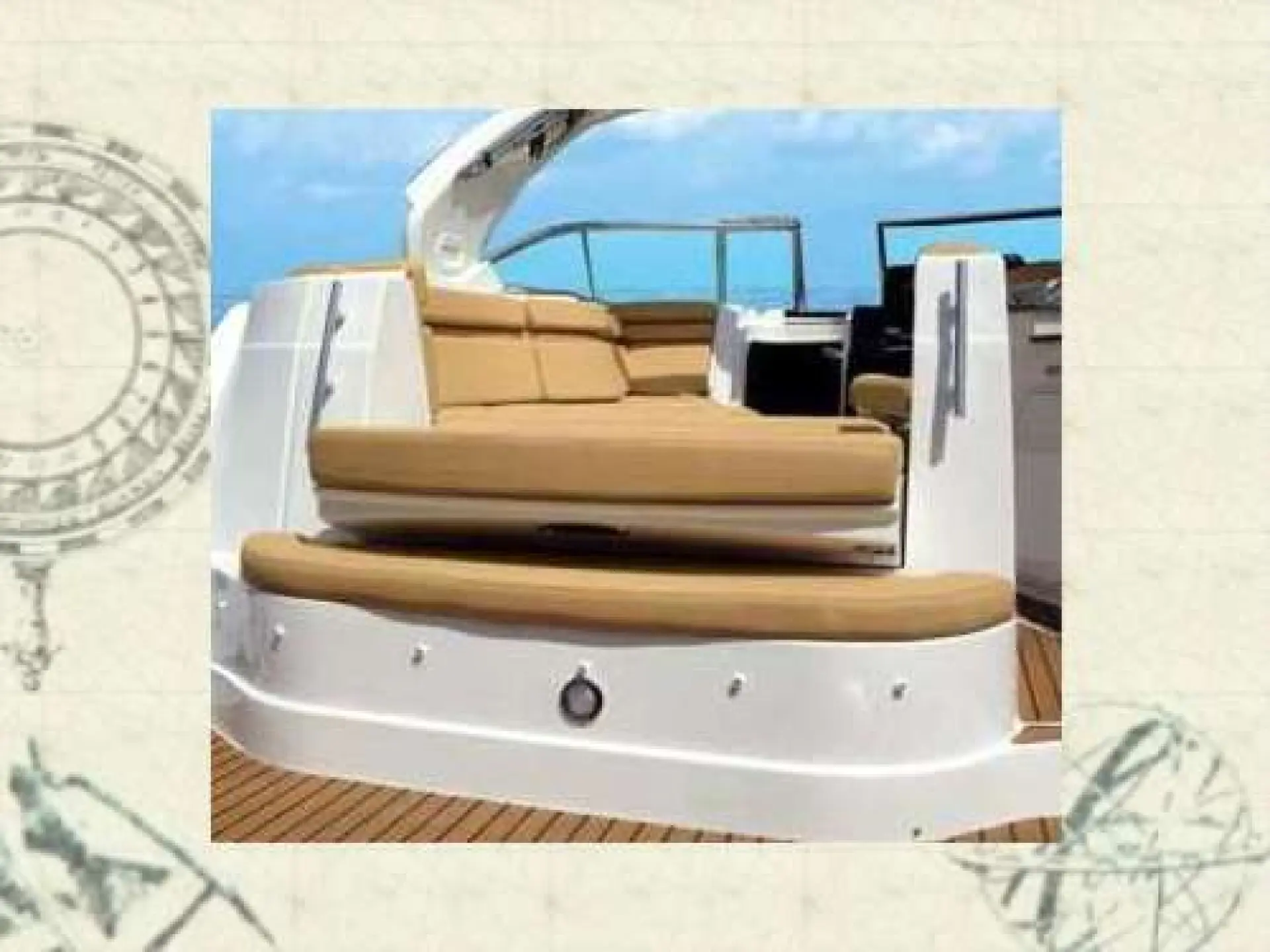 Rinker 310 Express Cruiser — 3/7