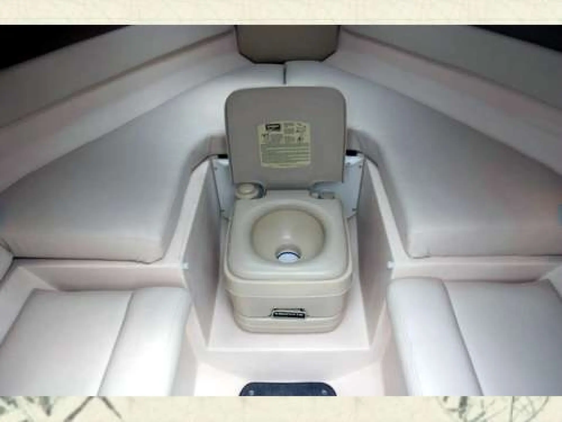 Regal 2550 Cuddy — 15/15