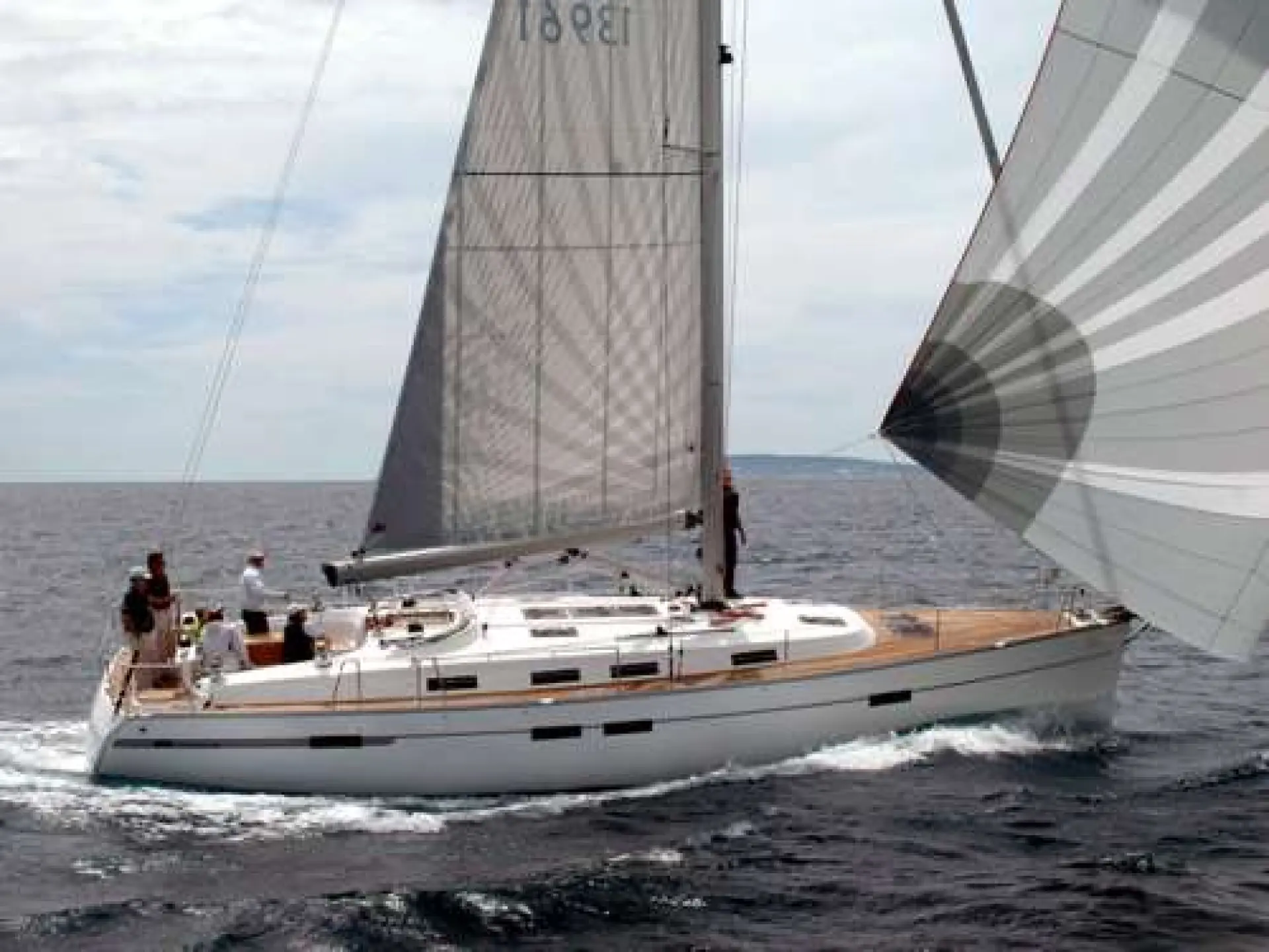 Bavaria 45 Cruiser — 4/28