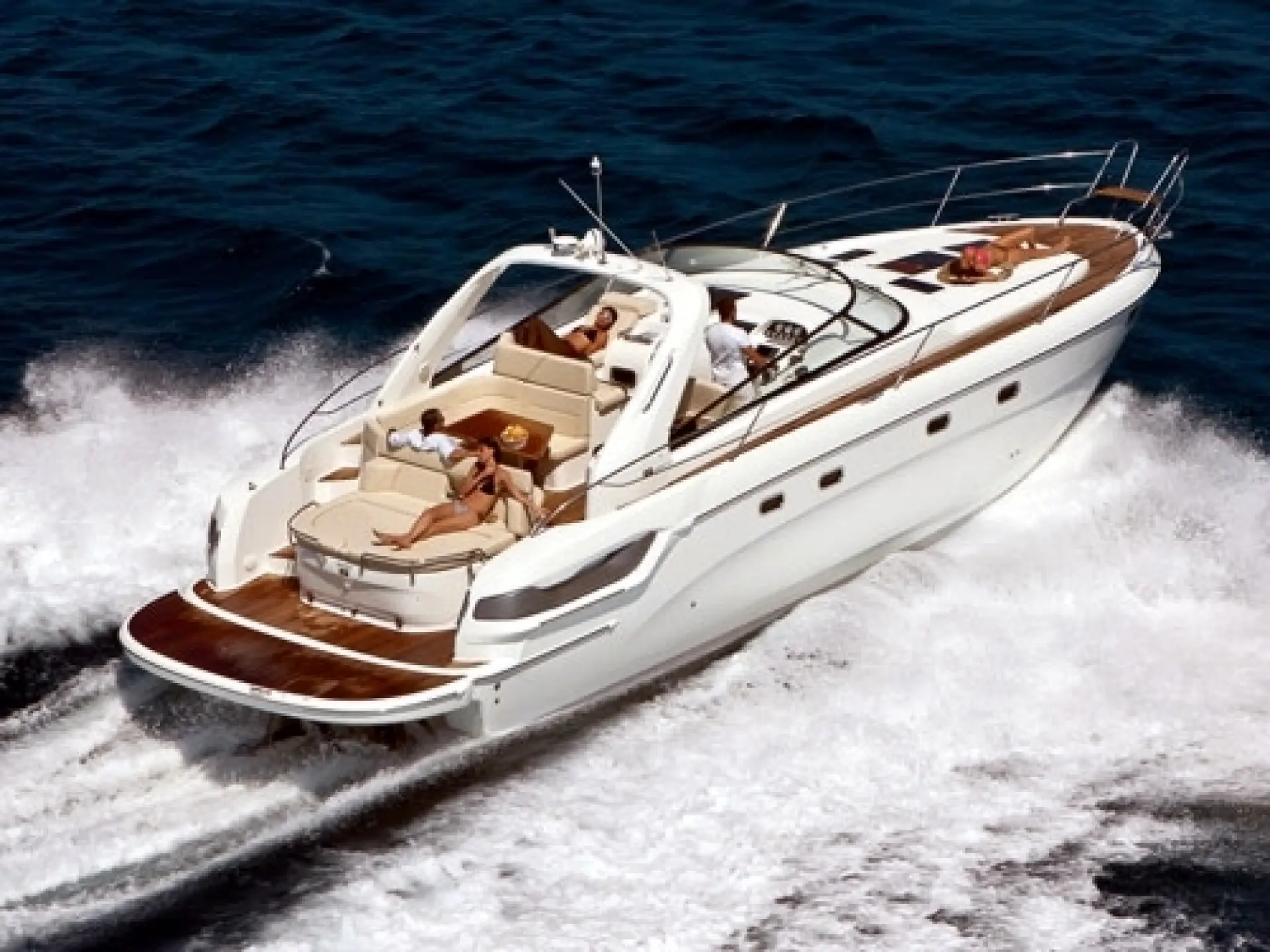 Bavaria 43 Sport — 2/32