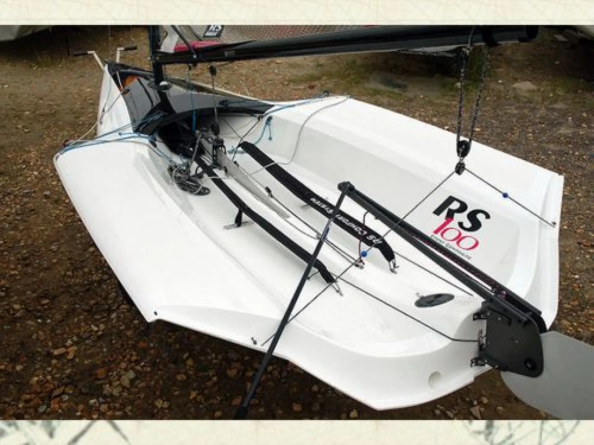 RS 100 — 8/9