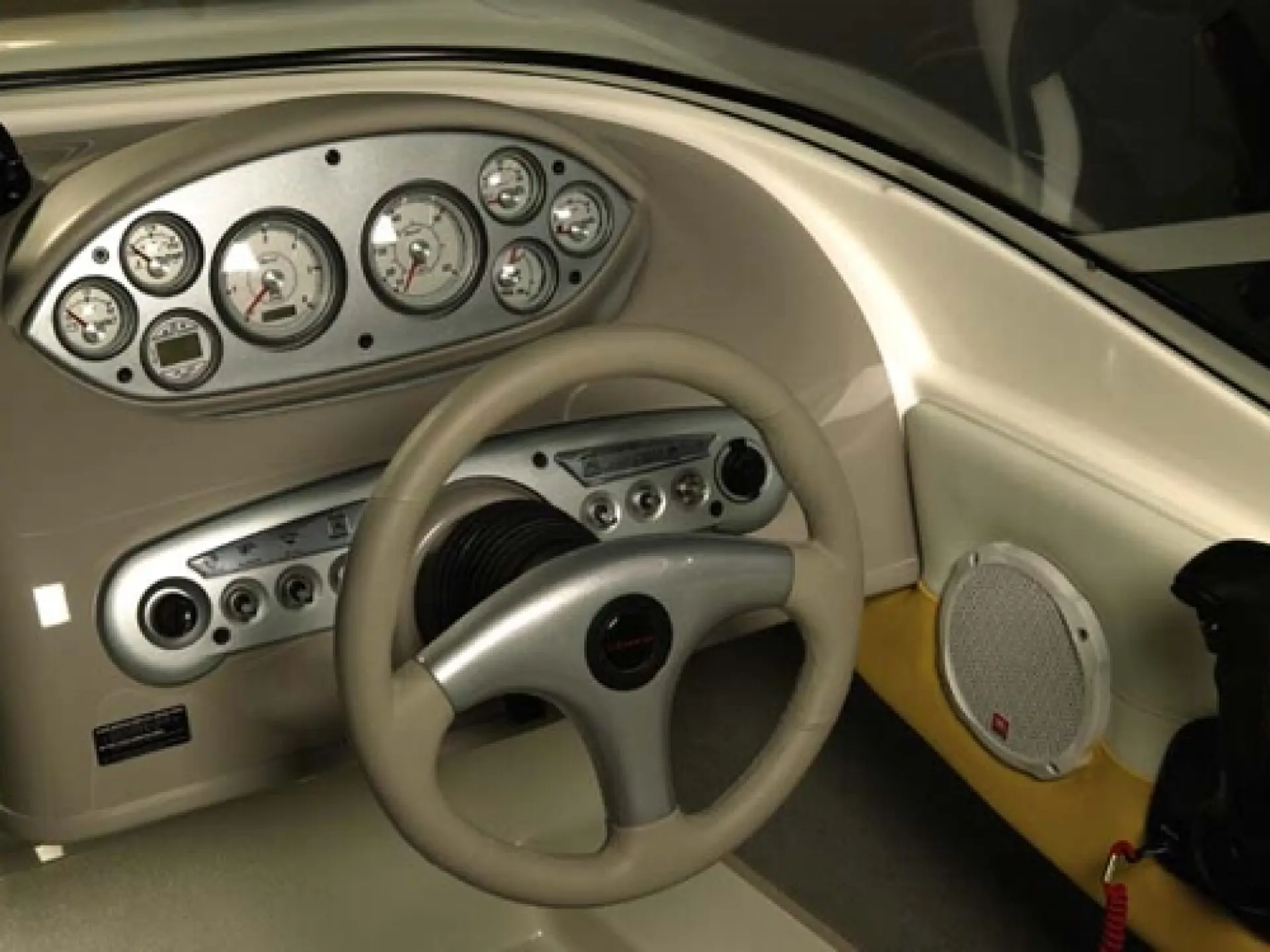 Maxum 2000 SR3 — 4/6