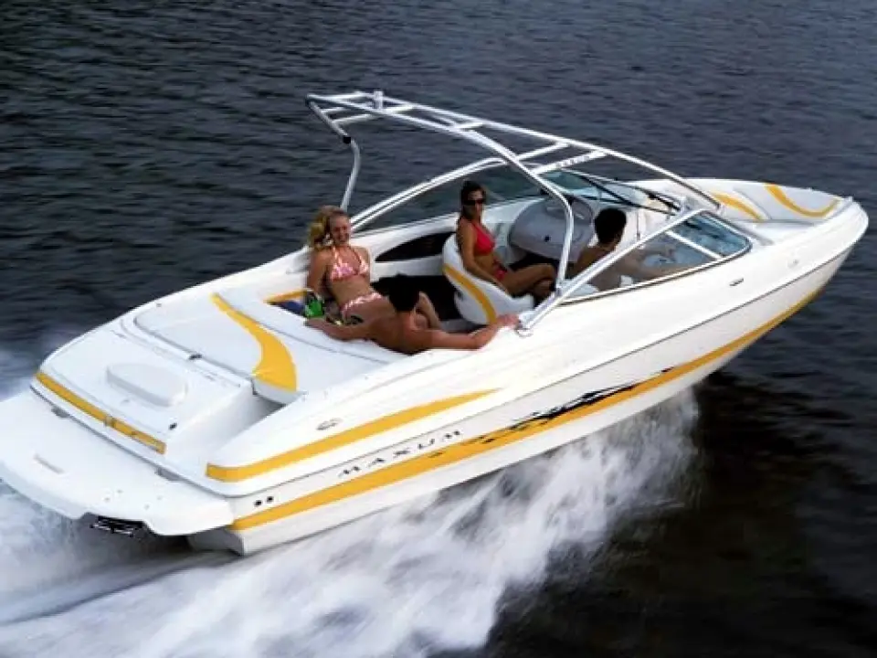 Maxum 2200 SR3