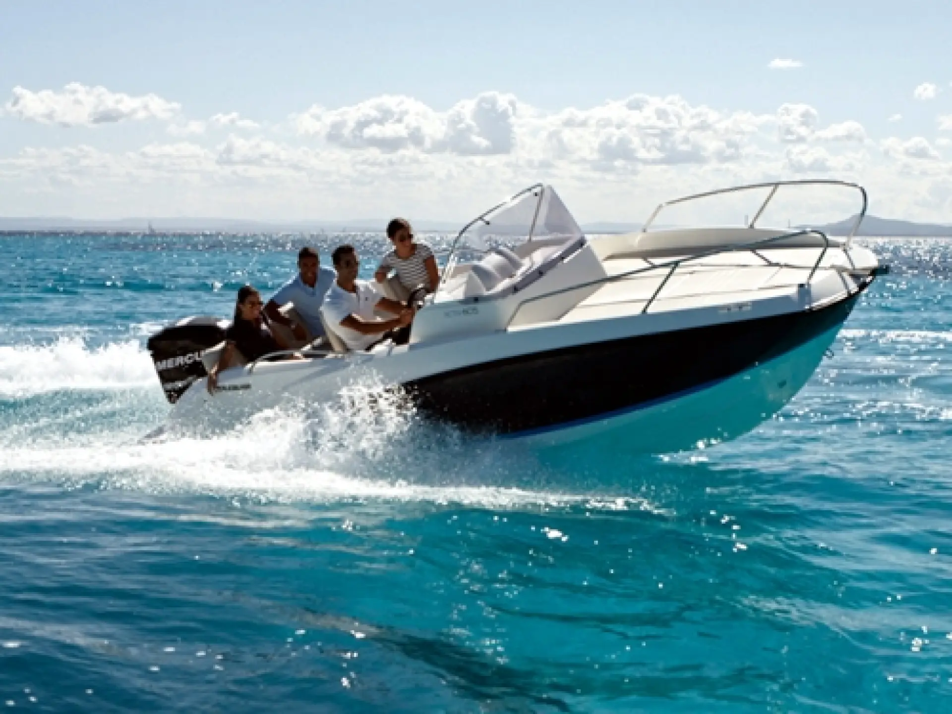 Activ 605 Sundeck — 1/11