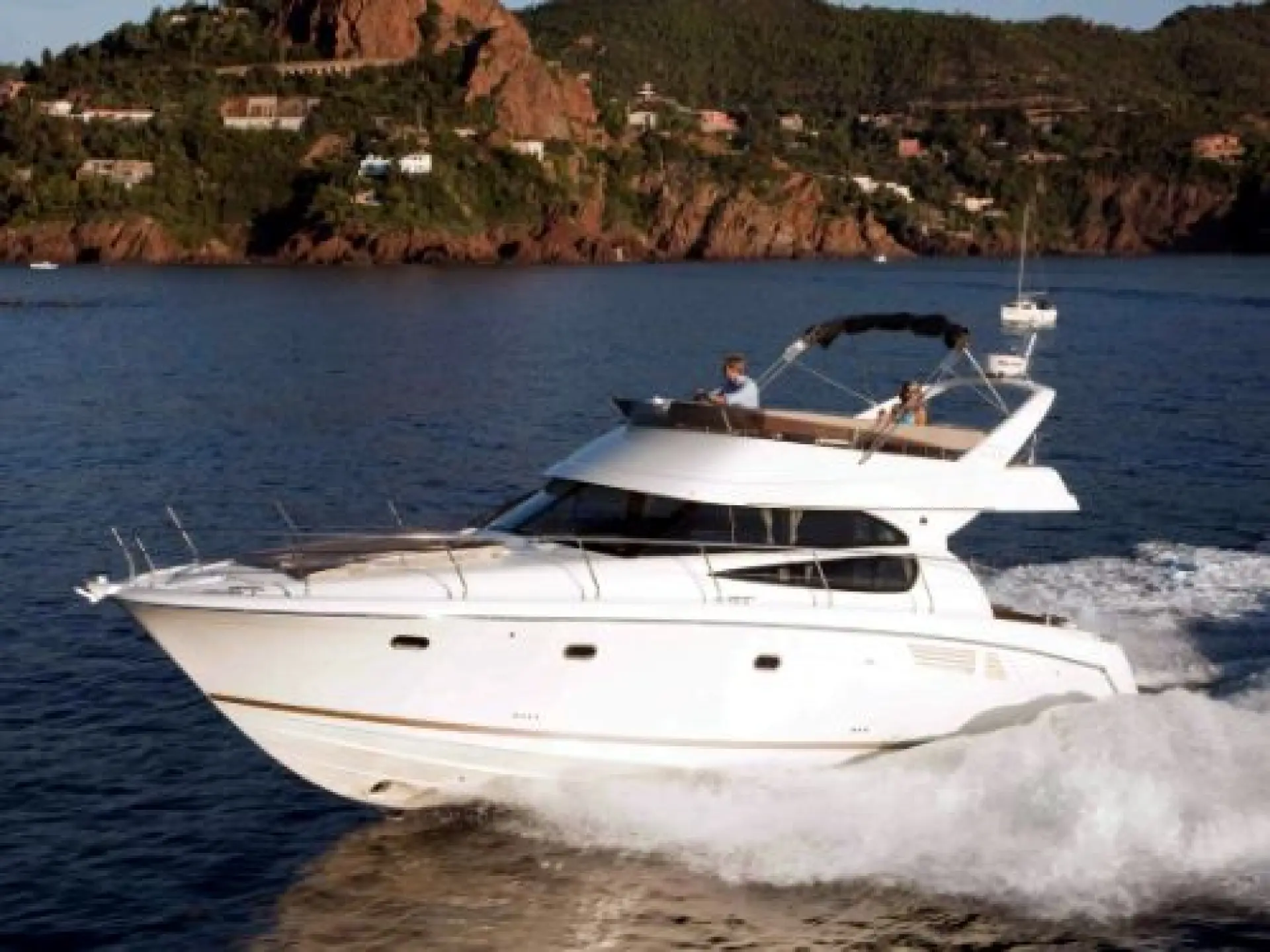 Prestige 440 Flybridge — 3/28