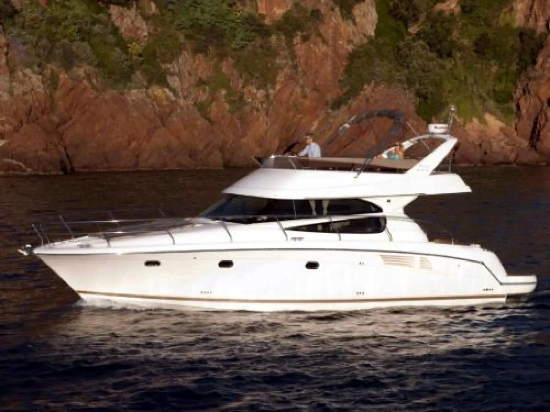 Prestige 440 Flybridge — 10/28