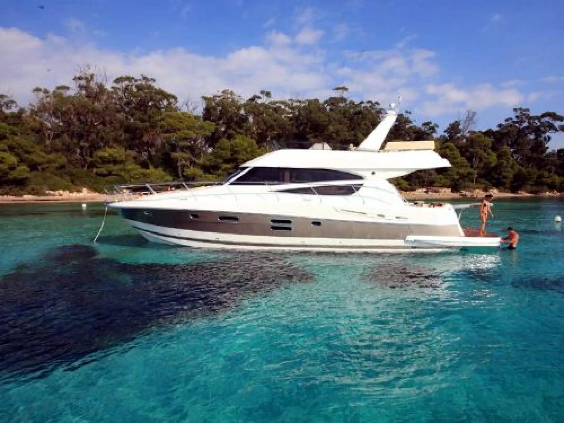 Prestige 510 Flybridge — 2/31