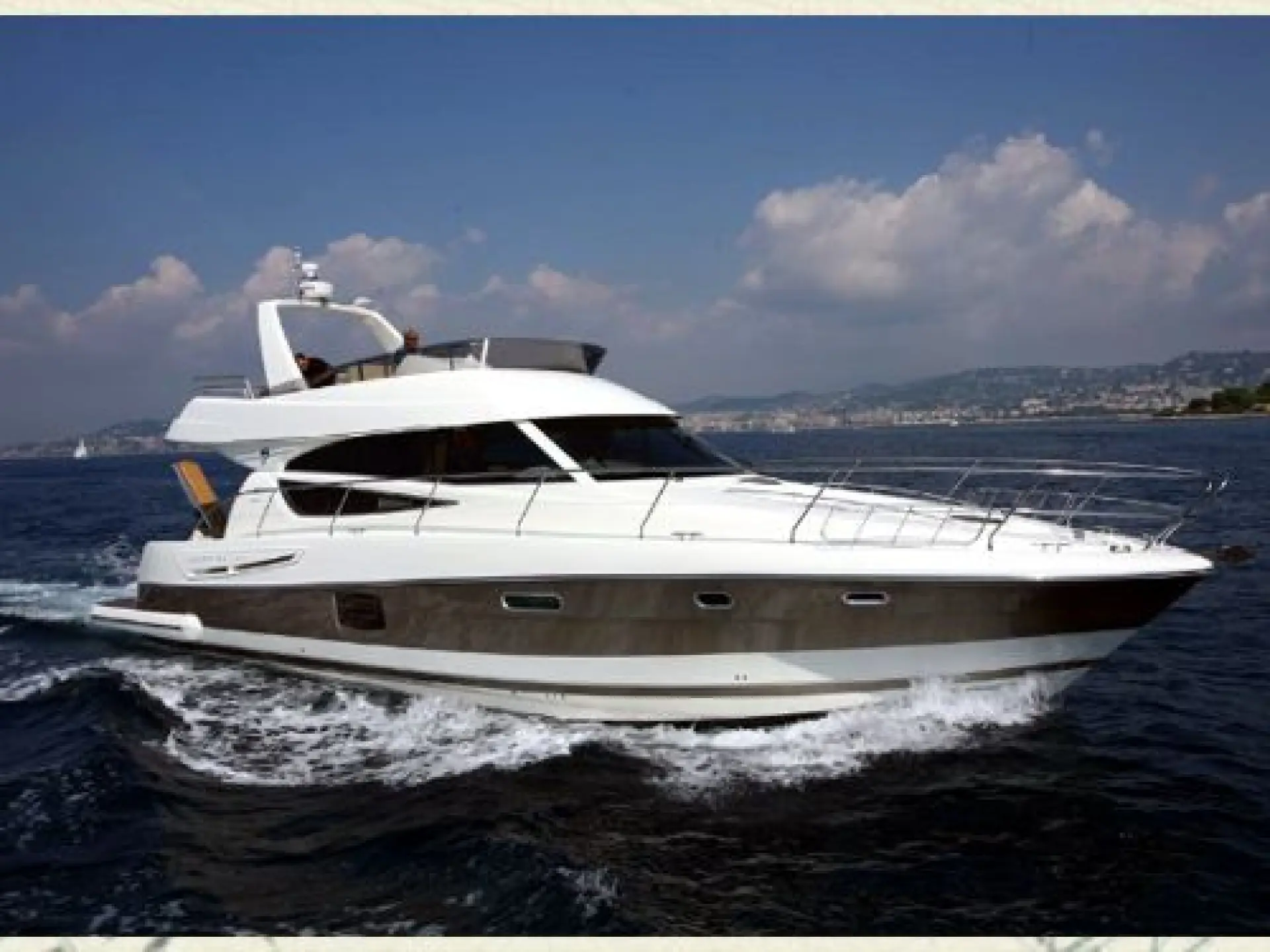 Prestige 510 Flybridge — 6/31