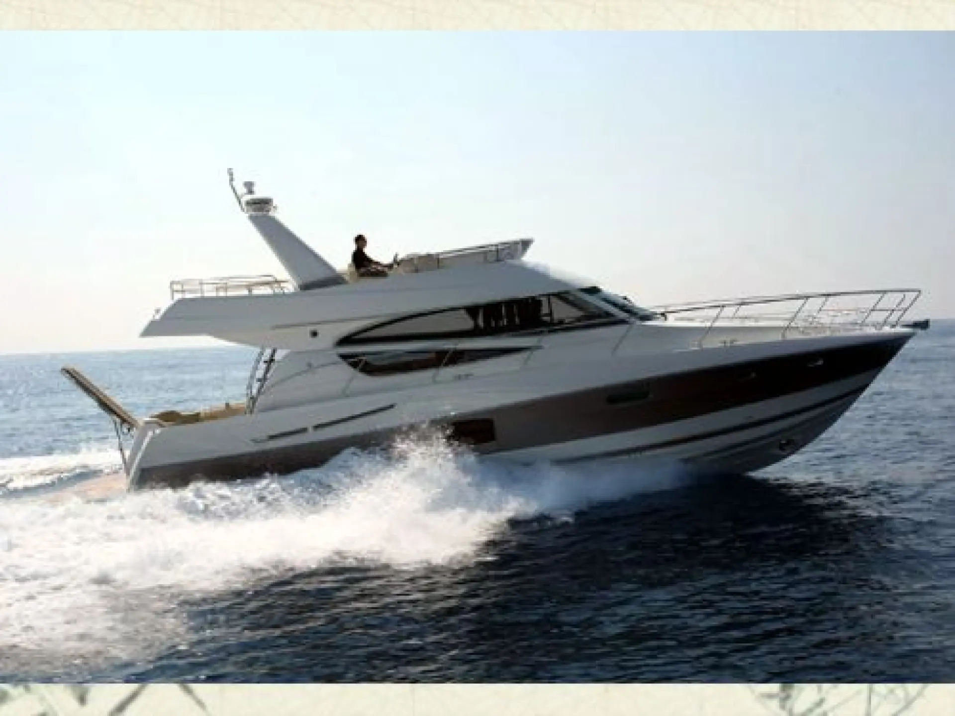 Prestige 510 Flybridge — 8/31