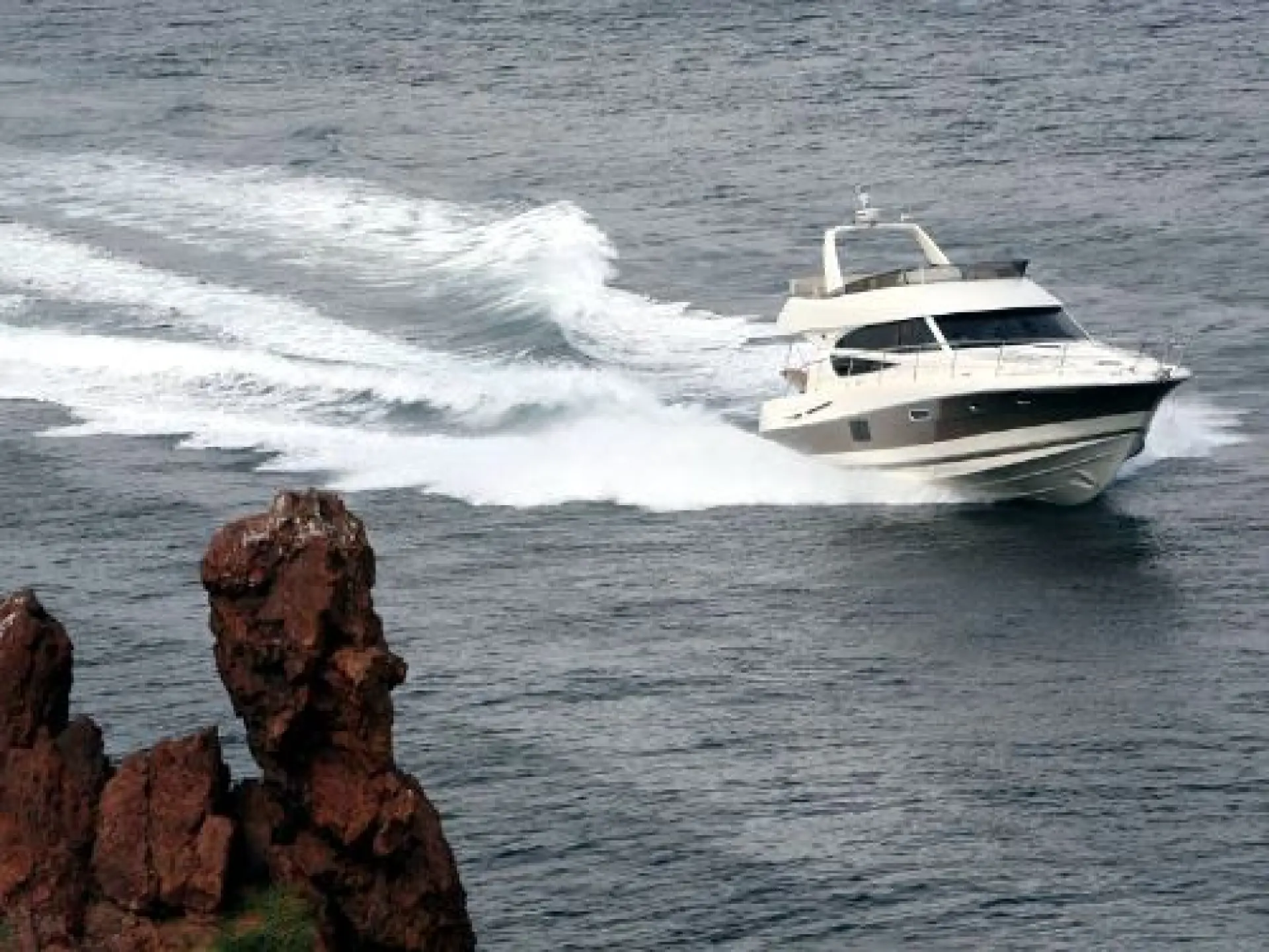 Prestige 510 Flybridge — 13/31