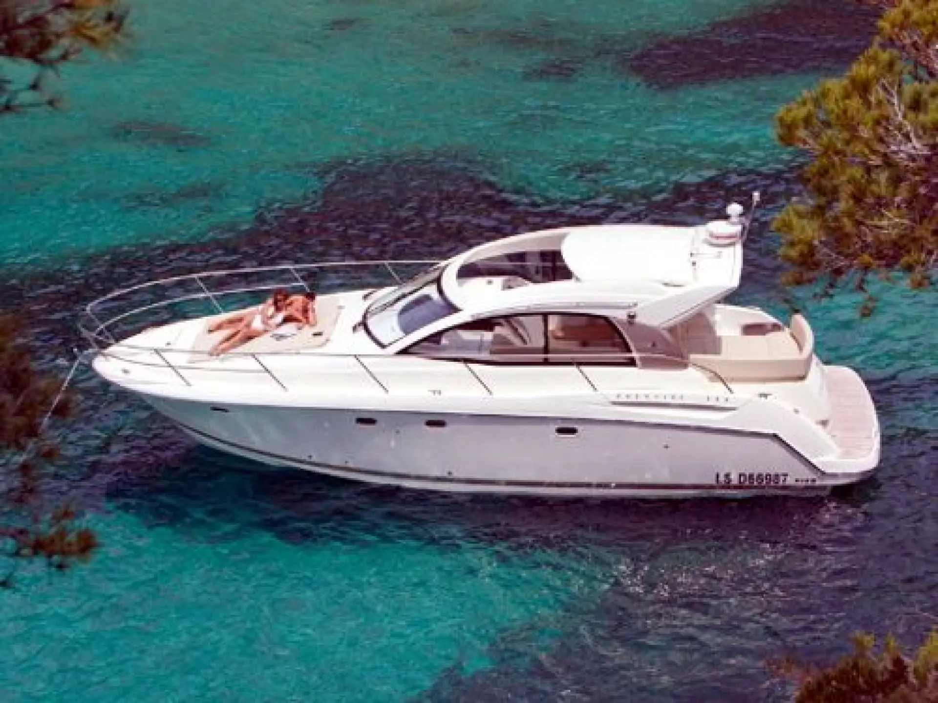 Prestige 390 S — 5/25