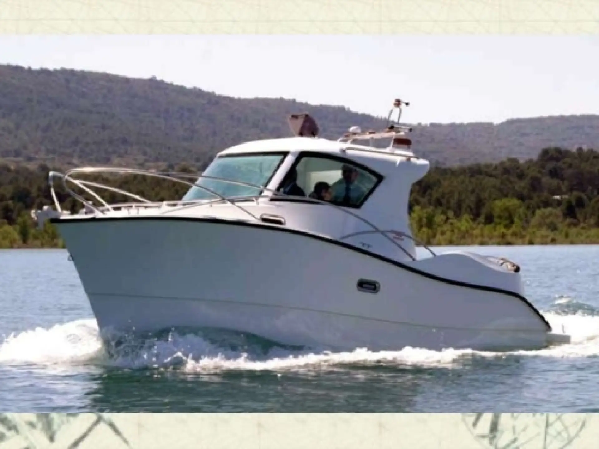 Casman 700 Cabin — 32/95