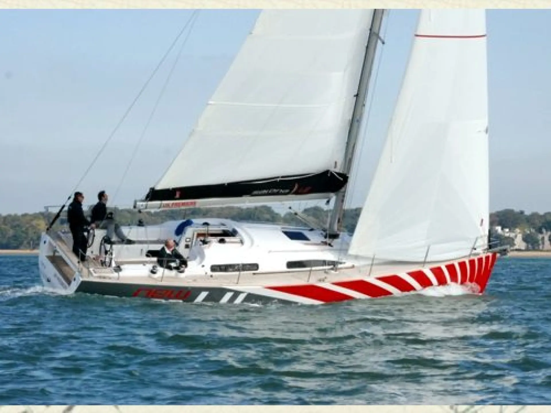 Salona 41 — 4/15
