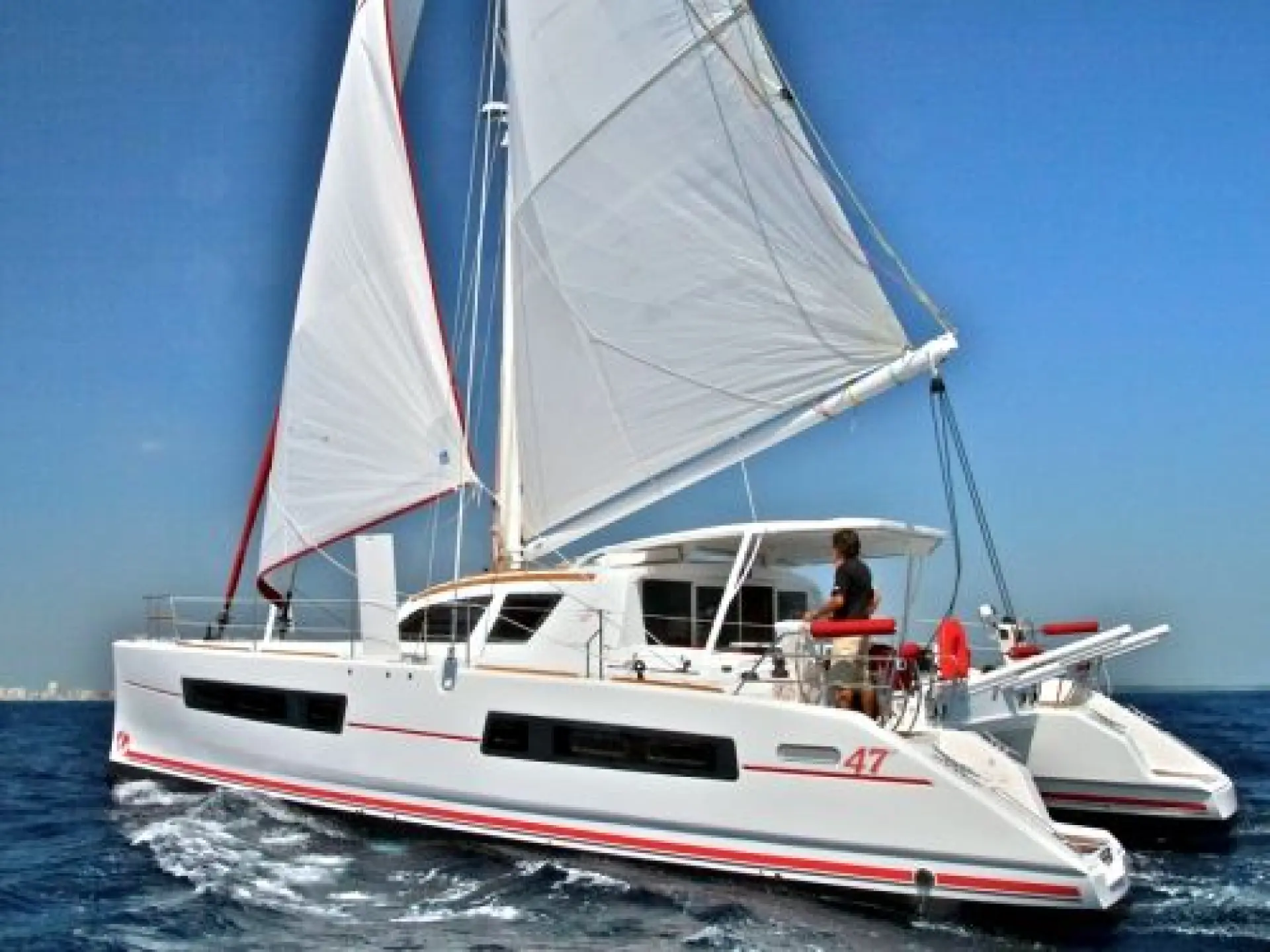 Catana 47 — 3/9