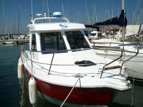 Playamar 700 Cabin — 1/8