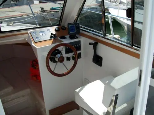 Playamar 700 Cabin — 6/8