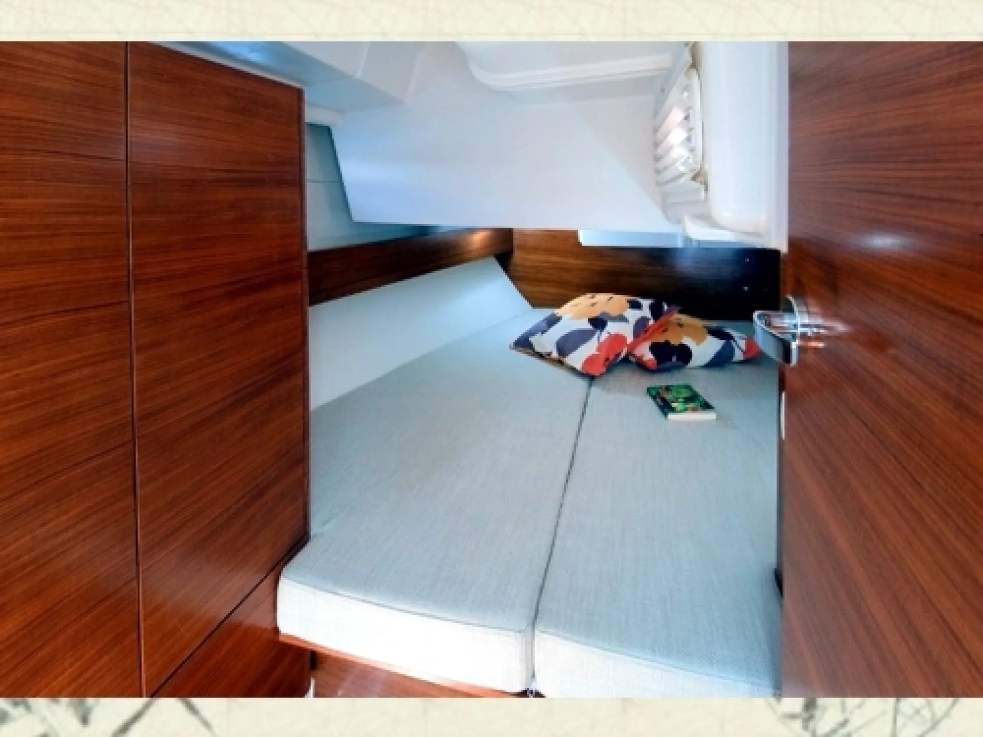 Salona 38 Nova — 13/13