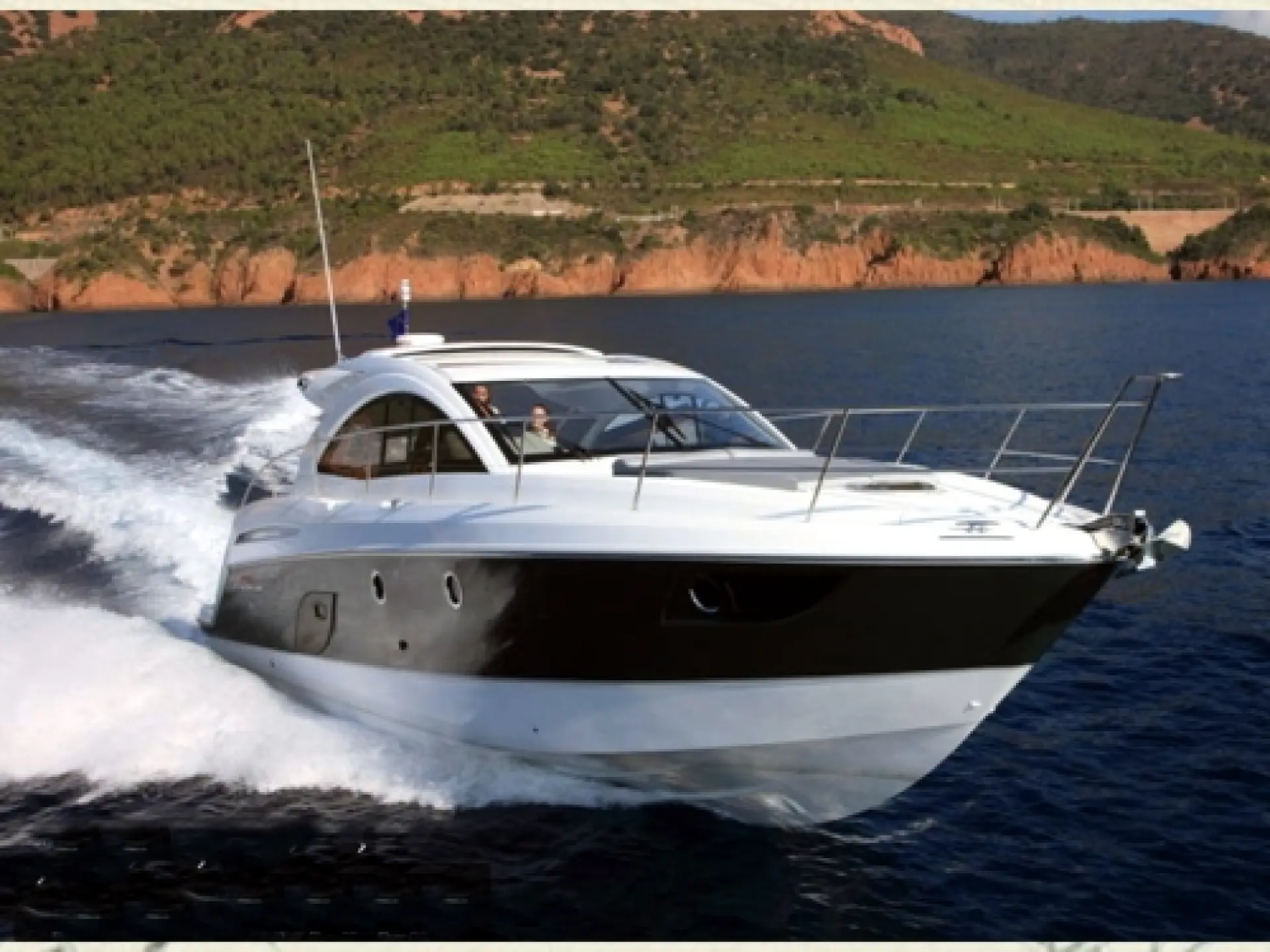 Flyer 44 GT — 5/12