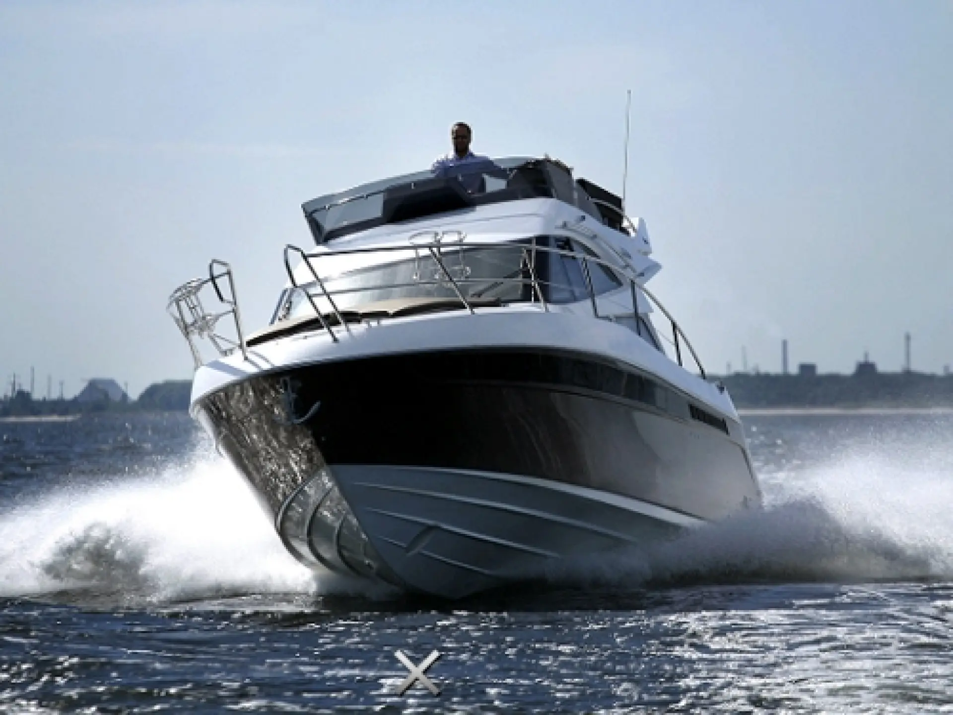 Galeon 340 Fly — 15/32