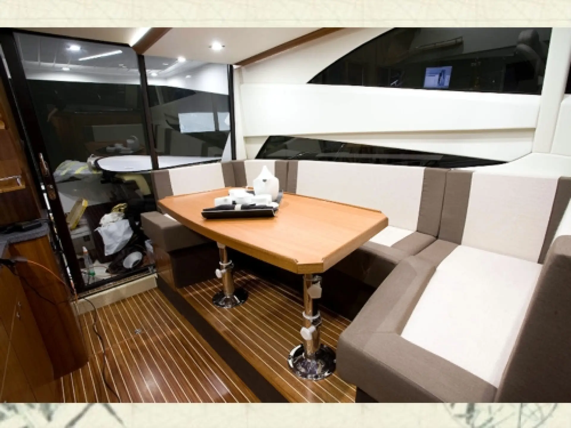Galeon 340 Fly — 26/32