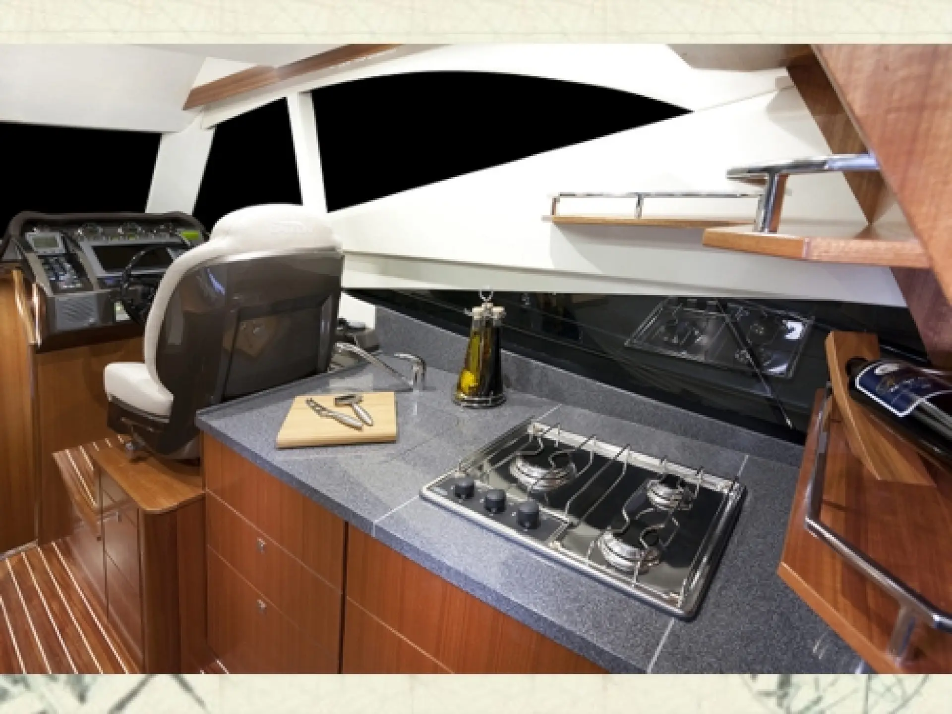 Galeon 340 Fly — 27/32