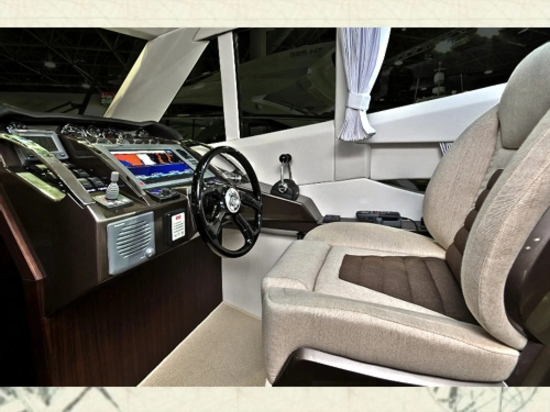 Galeon 340 Fly — 28/32