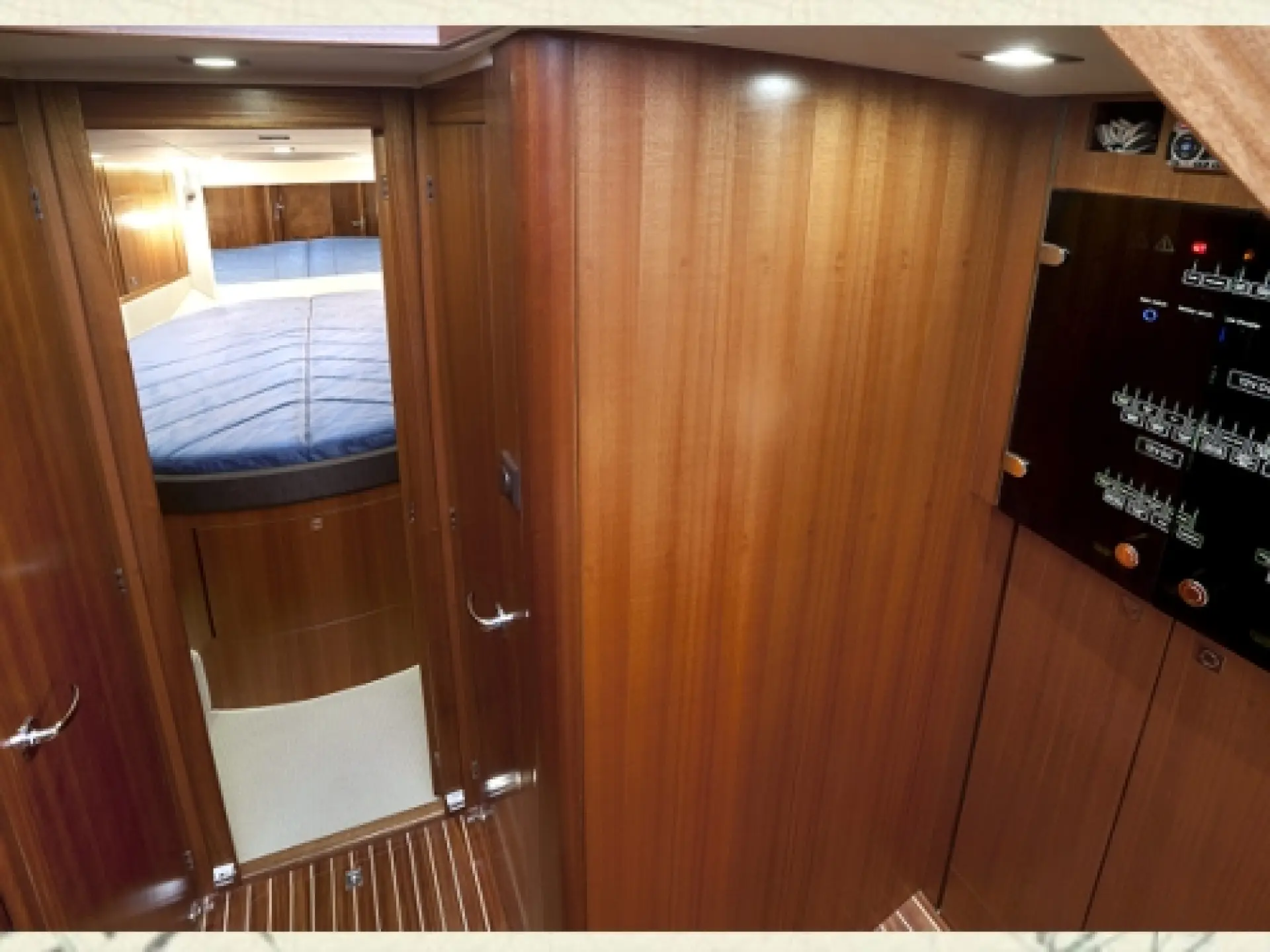 Galeon 340 Fly — 31/32