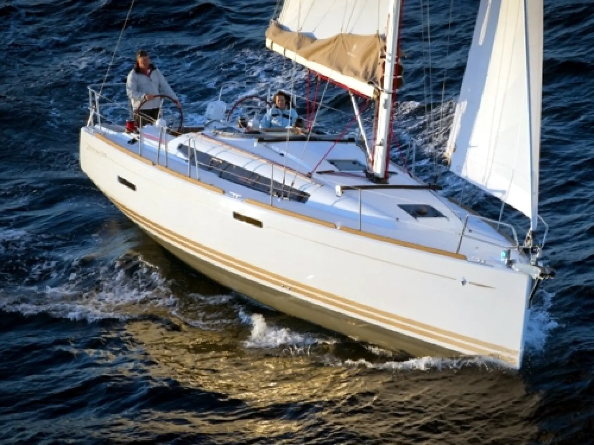 Sun Odyssey 379 — 5/30
