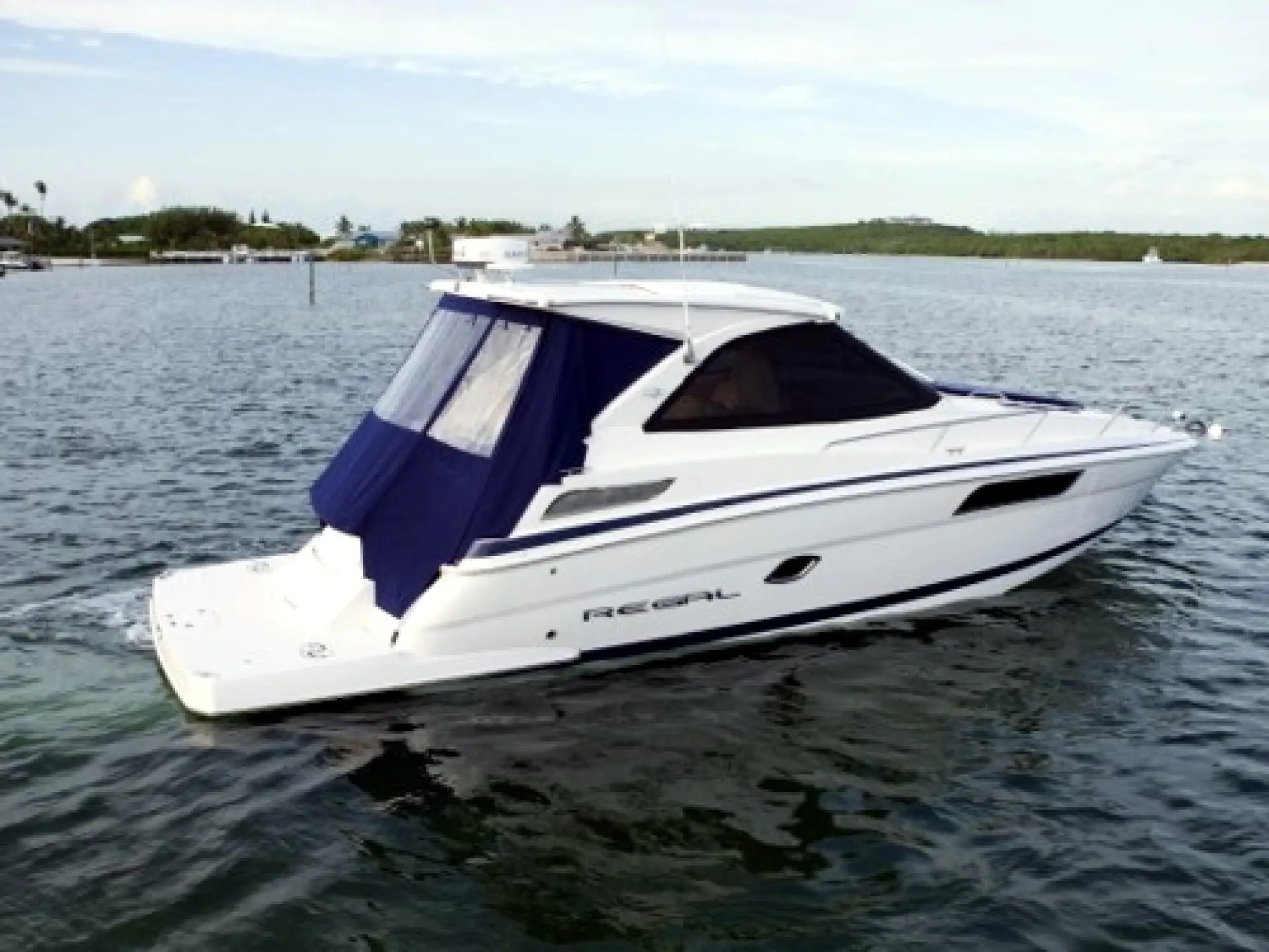 Regal 35 Sport Cupe — 5/24