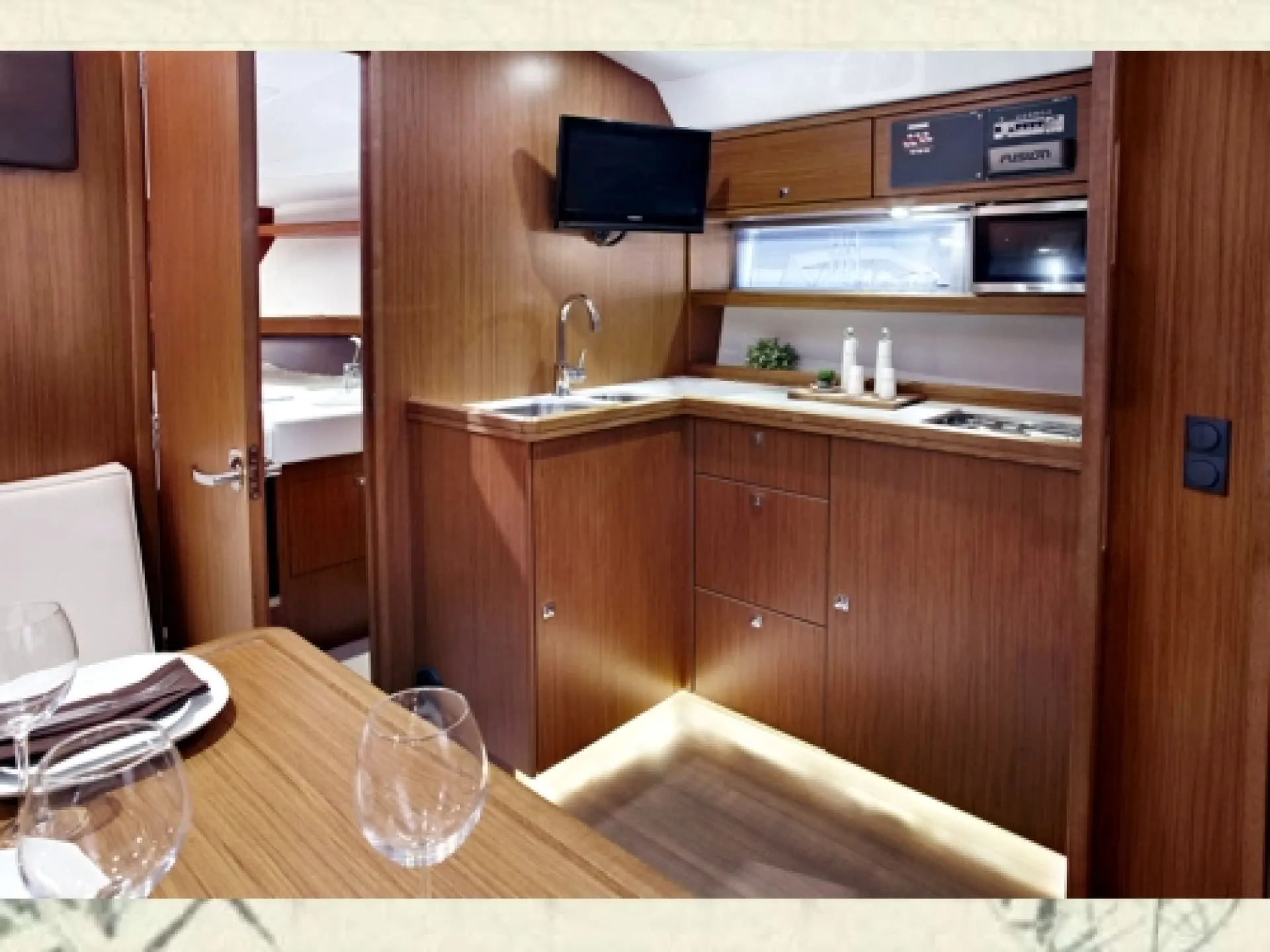 Bavaria 39 Sport HT — 4/9