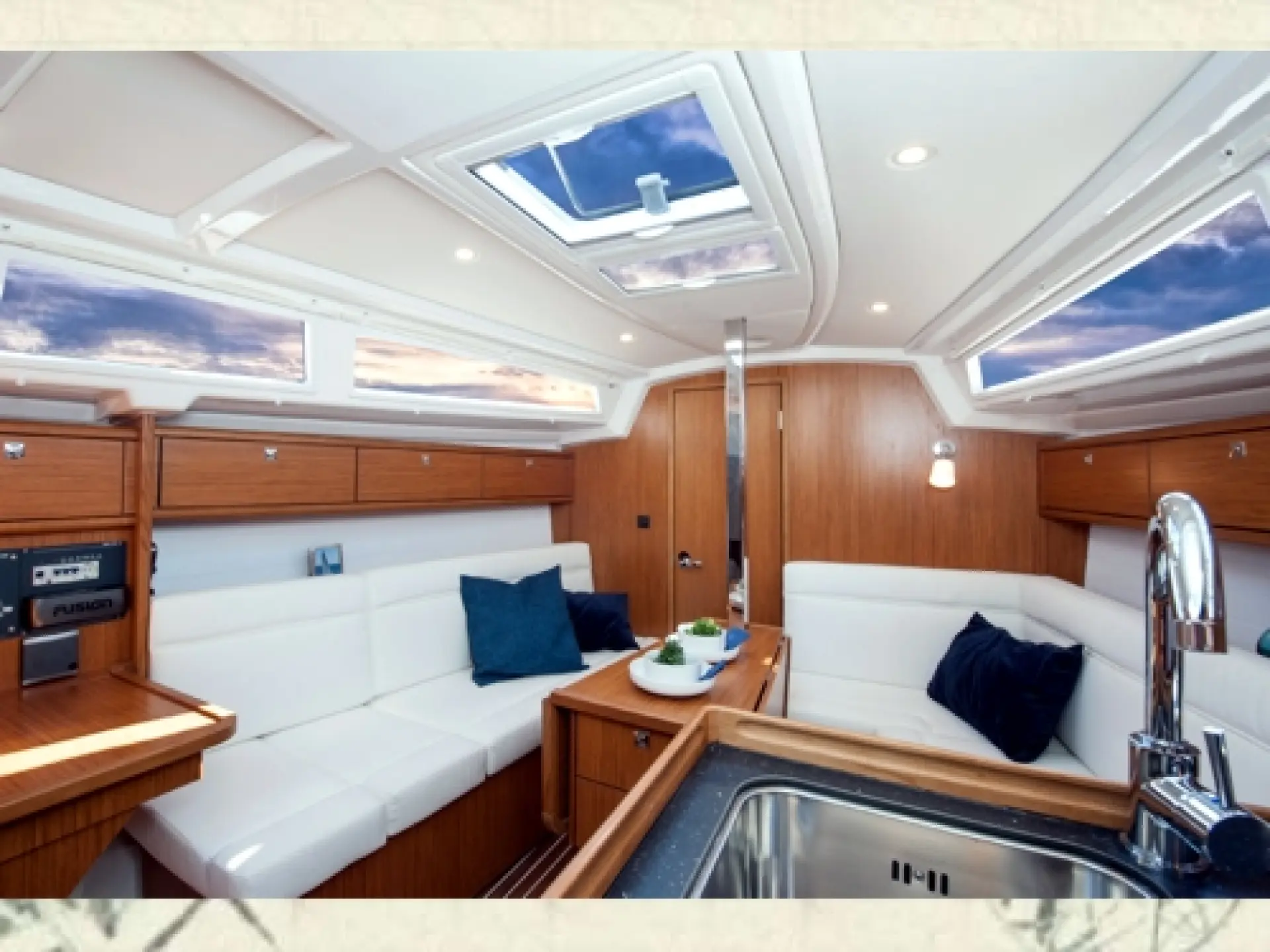 Bavaria 33 Cruiser — 12/22