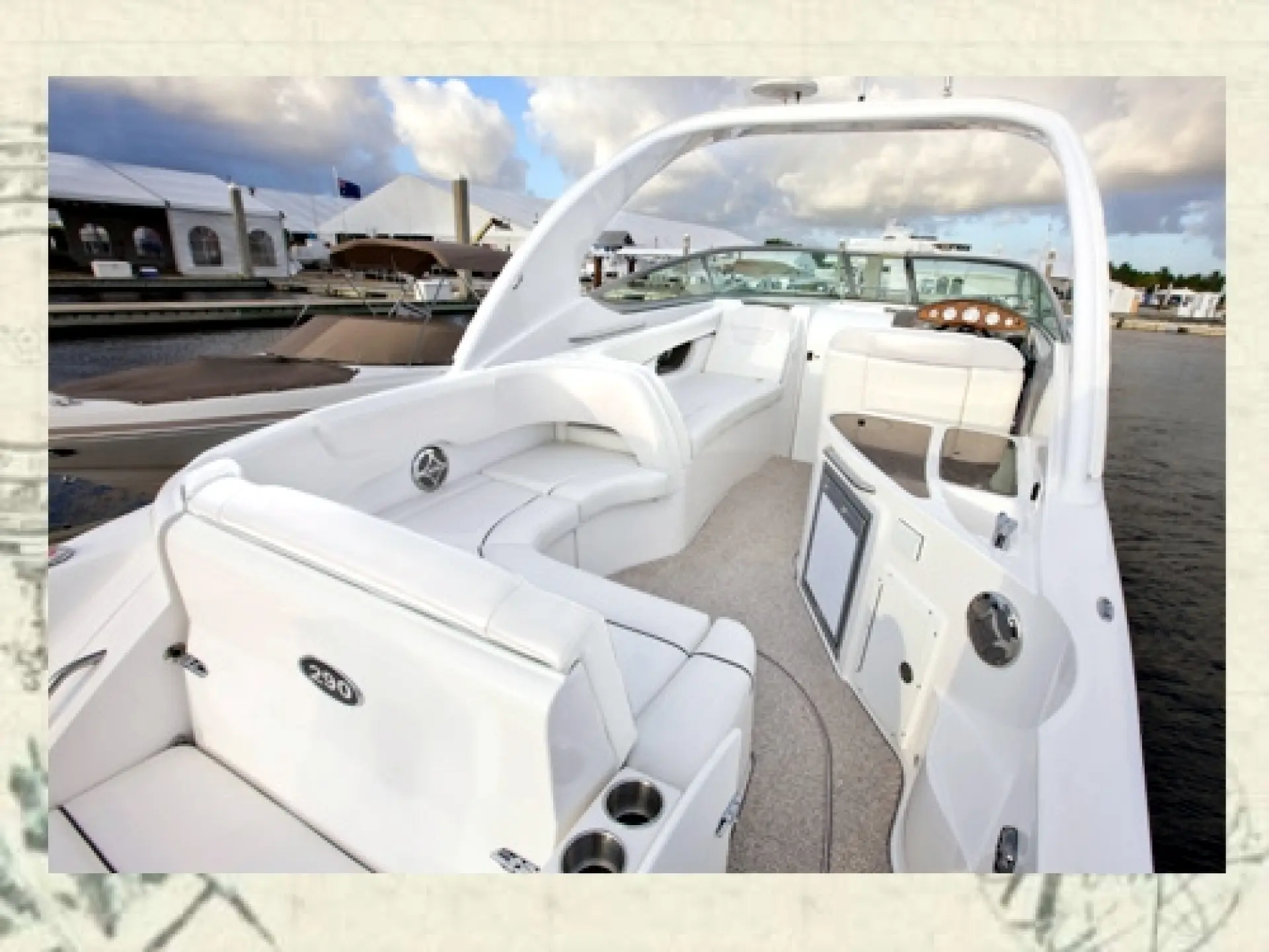 Rinker 290 Express Cruisers — 4/19