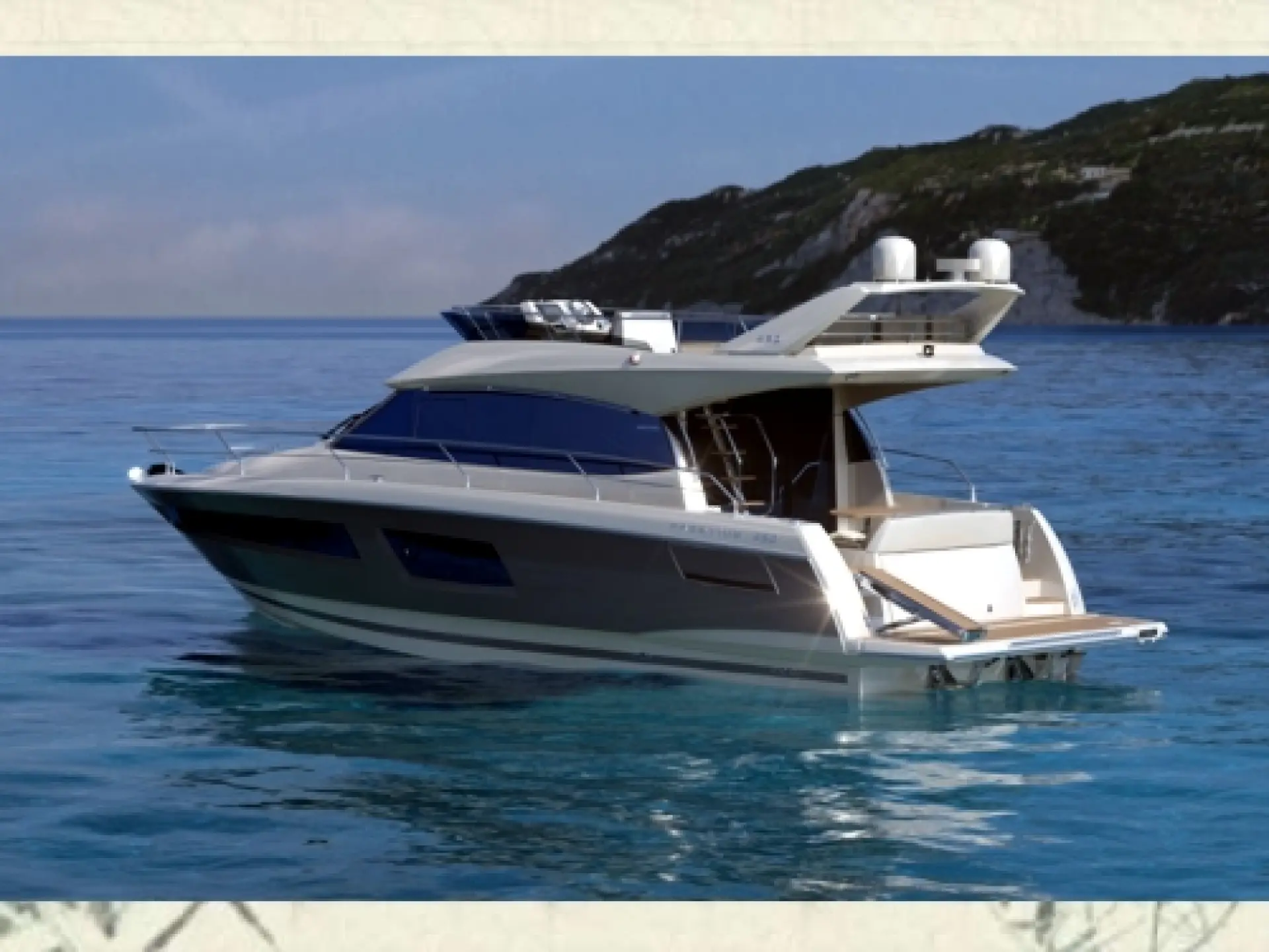 Prestige 450 Flybridge — 2/25